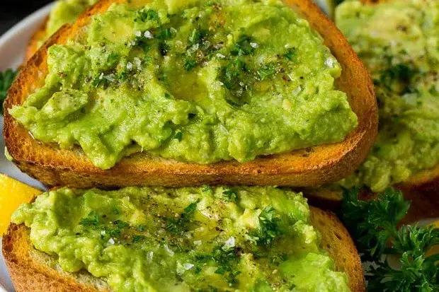 Tetap Enak! 5 Ide Menu Sarapan Lezat yang Aman untuk Penderita Kolesterol