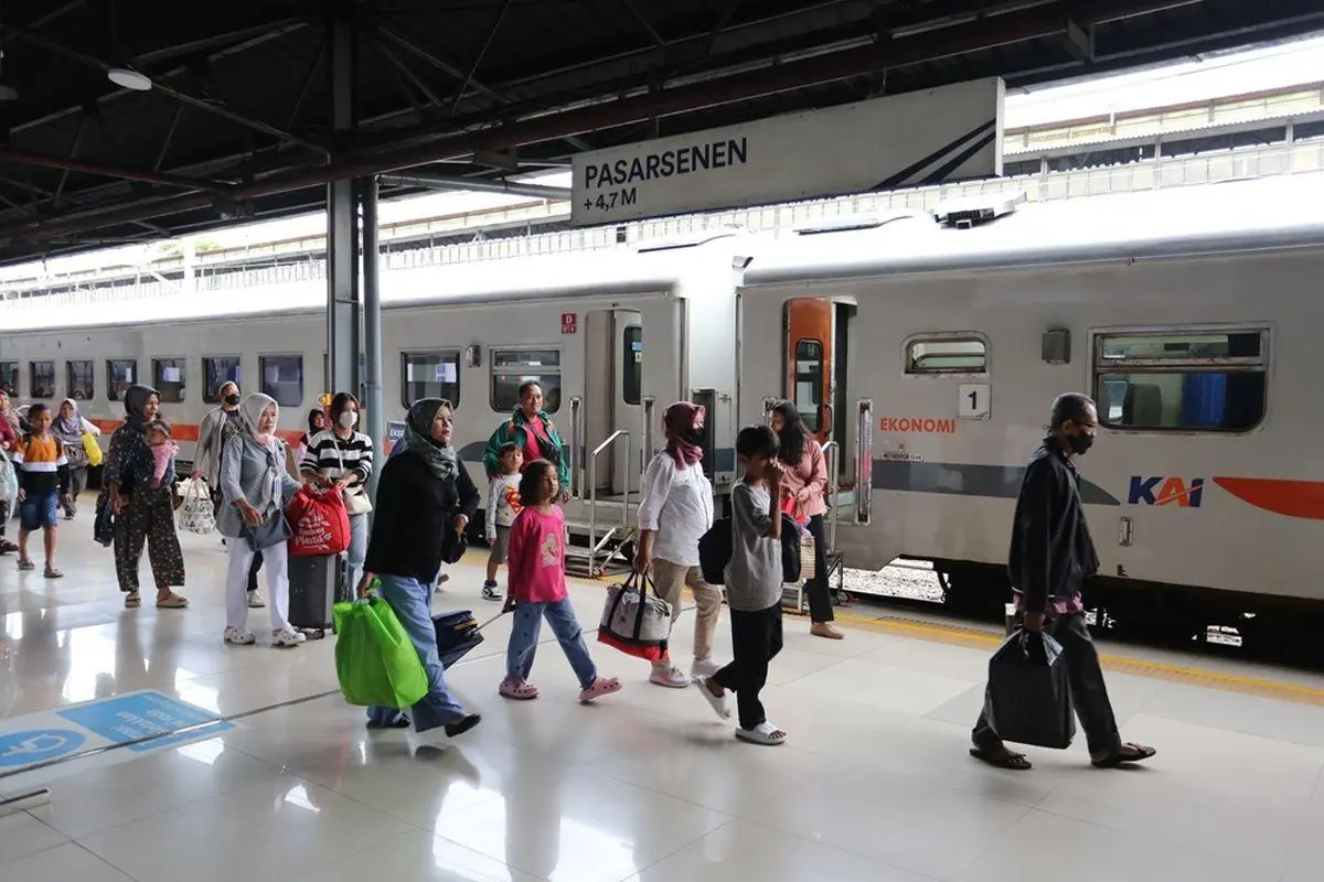 Tiket Terjual 3,7 Juta Kursi, PT KAI Masih Sediakan Ratusan Ribu Tempat Duduk untuk Arus Balik