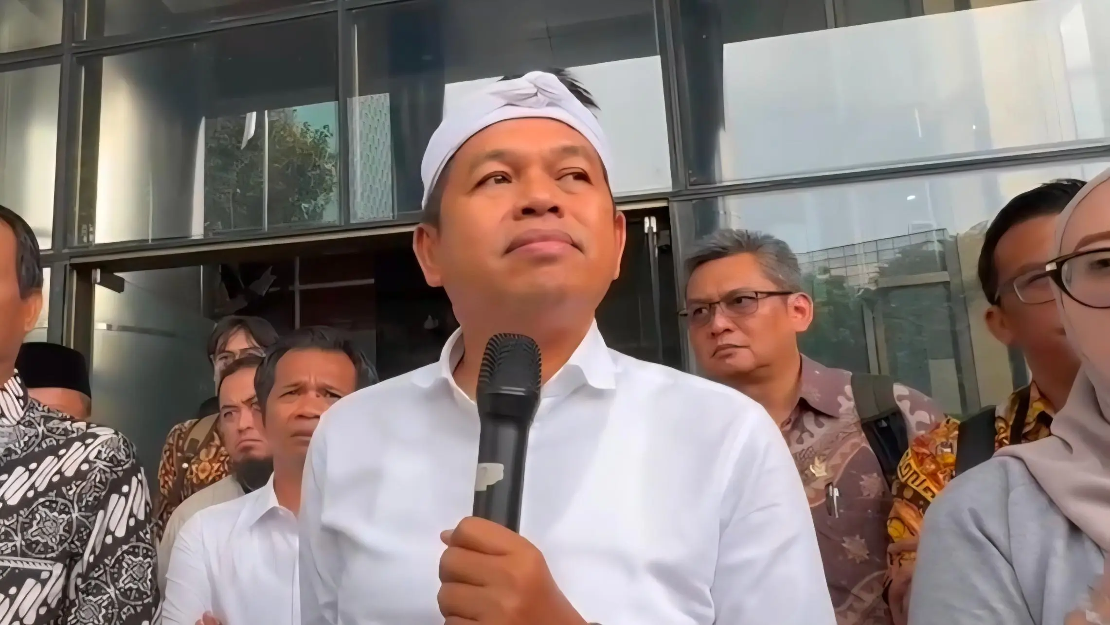 Lebaran di Gedung Pakuan: Gubernur Dedi Mulyadi Buka Pintu untuk Warga, Bebaskan ASN Fokus Keluarga