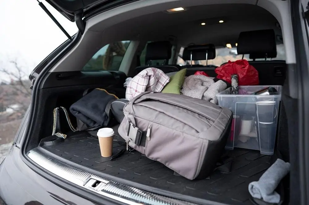 5 Tips Mengatur Muatan Barang di Bagasi Mobil Agar Tetap Stabil dan Aman Saat Melaju