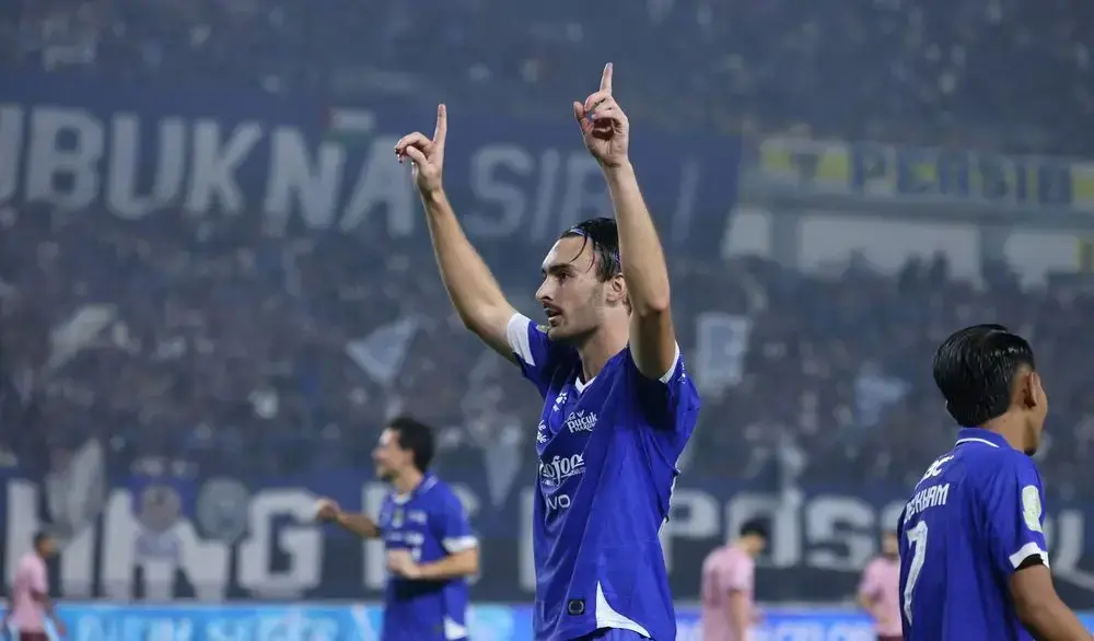 Link Live Streaming Borneo FC vs Persib Bandung: Duel Sengit Papan Atas Klasemen, Kick-Off 20.30 WIB