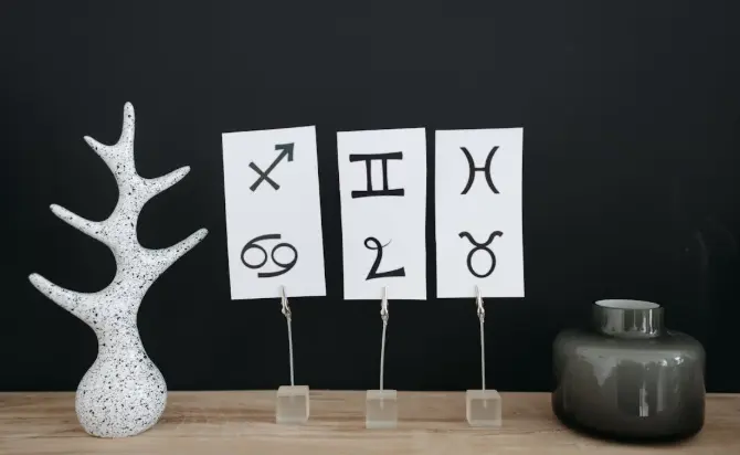Kenapa Doi Dingin Banget? Mungkin Karena Dia Termasuk 4 Zodiak yang Paling Susah Ditaklukkan Ini!