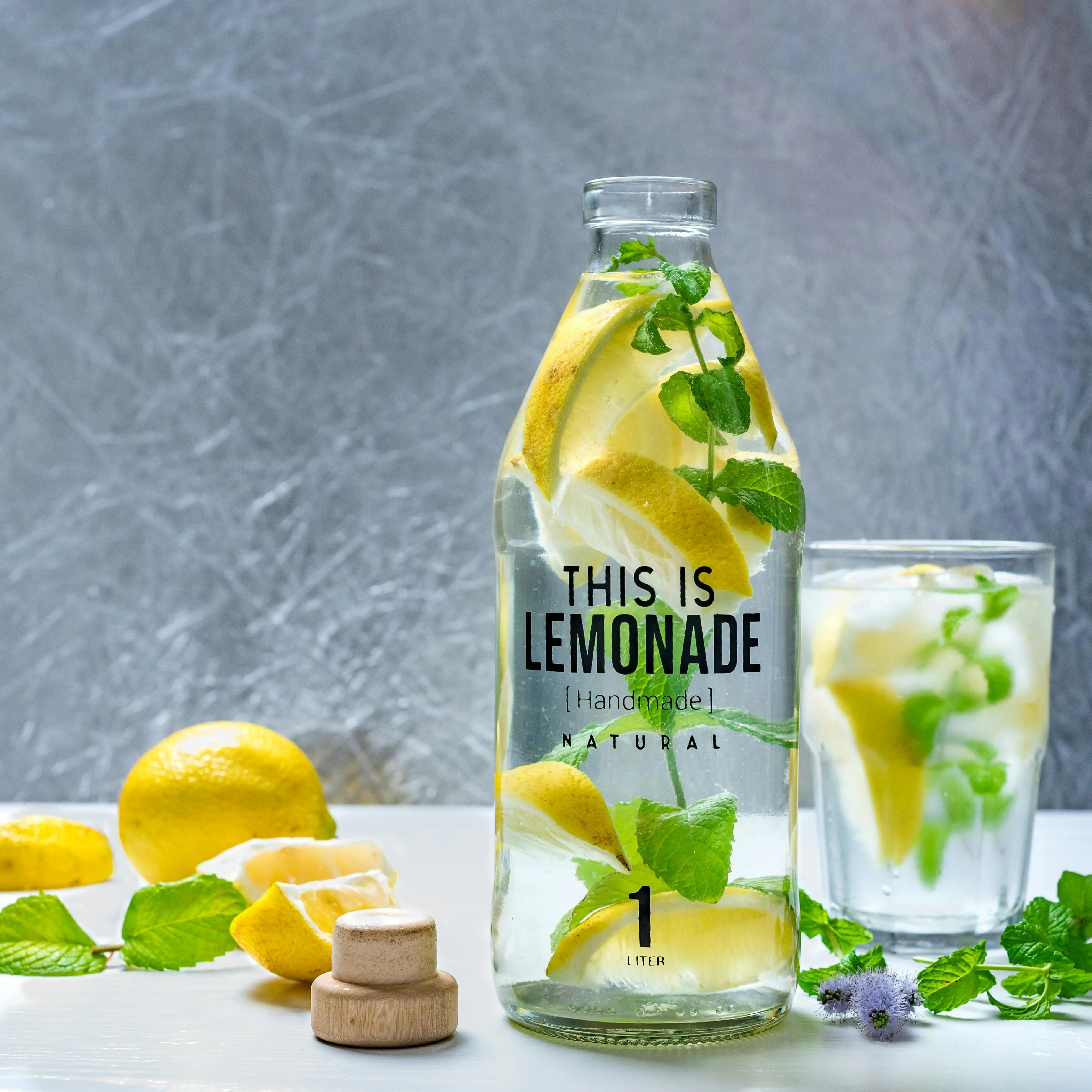 Kesegaran Alami: Mengapa Infused Water Menjadi Kunci Hidrasi Modern?