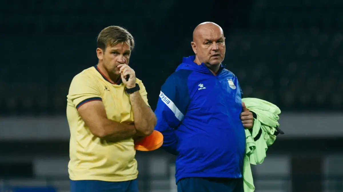 Ini Alasan Bojan Hodak Enggan Berkomentar Terkait Laga Persib vs Persebaya