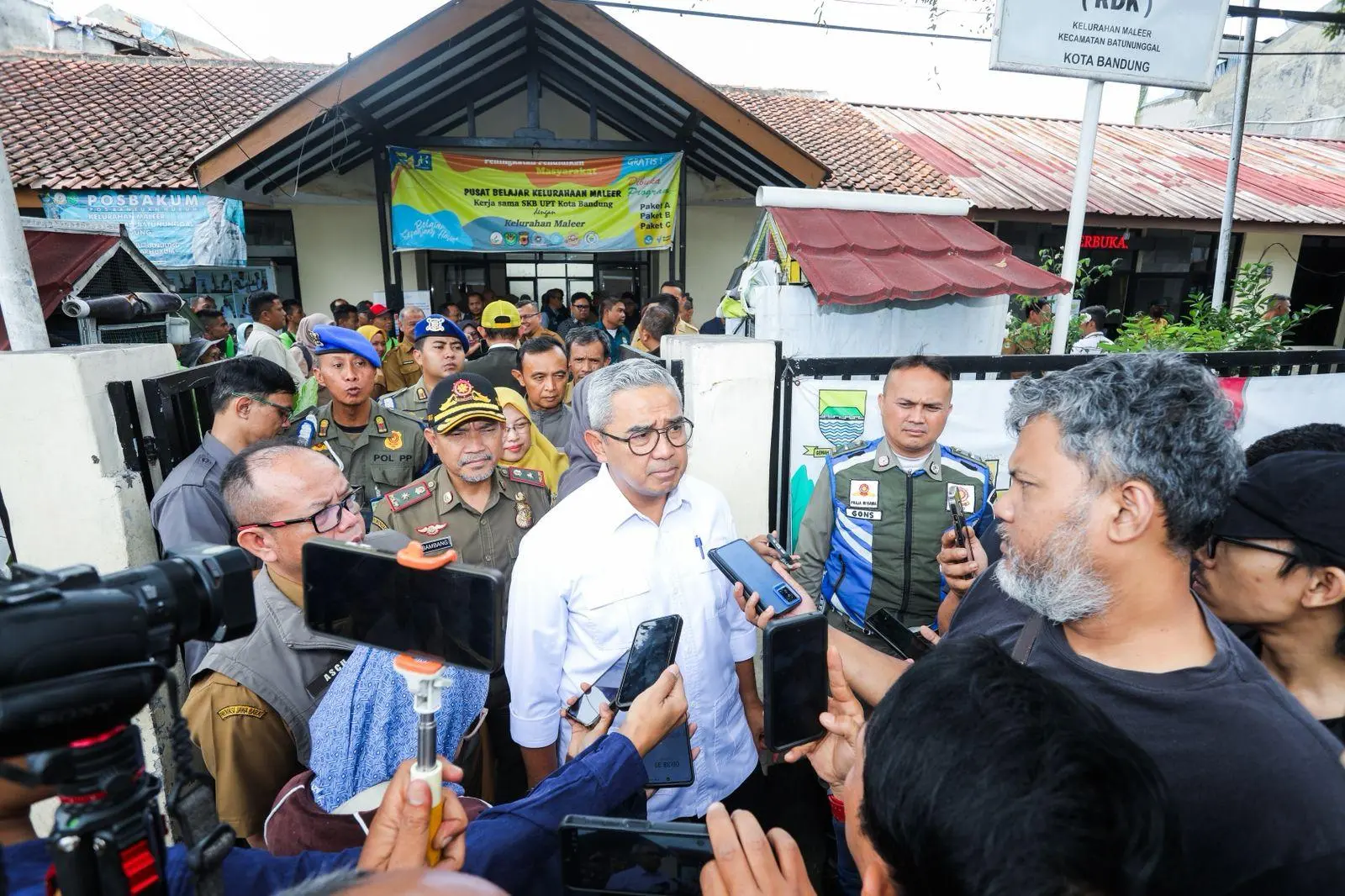 Evaluasi Proyek Galian Kabel, Wali Kota Bandung Muhammad Farhan Minta Timeline Transparan