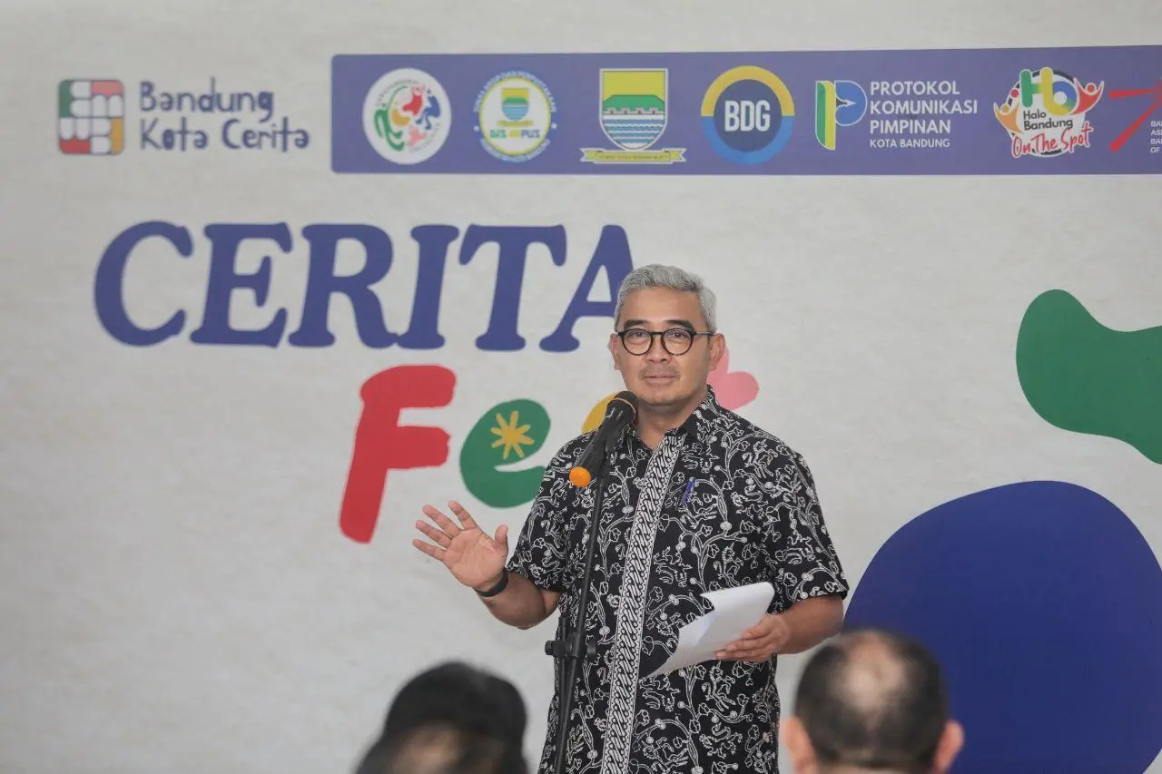 Wali Kota Bandung Muhammad Farhan Jamin Urus KTP hingga Akta Kematian Bebas Biaya