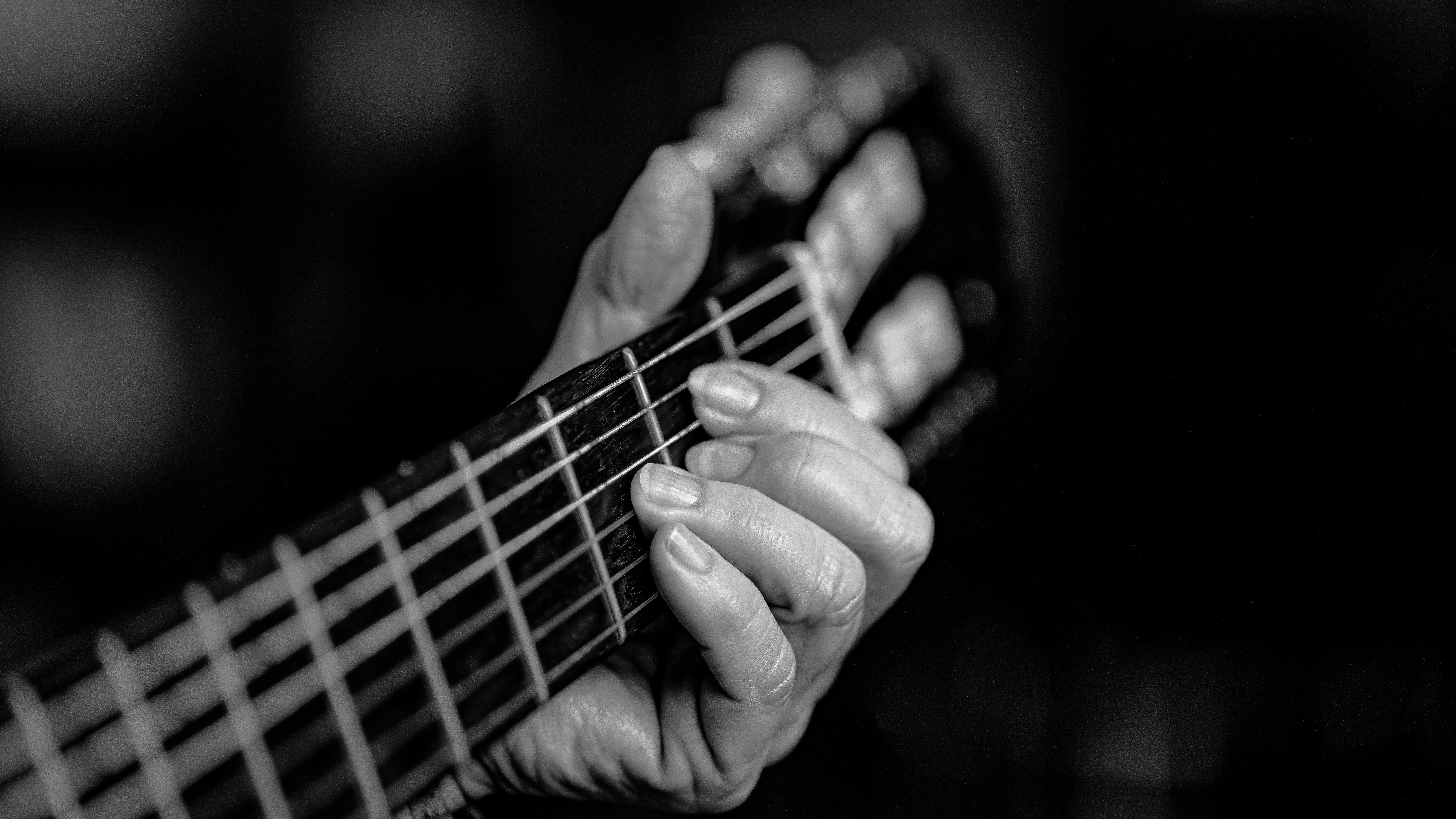 Memahami Progresi Akord Gitar Populer: Fondasi di Balik Magisnya Lagu-Lagu Hits Dunia