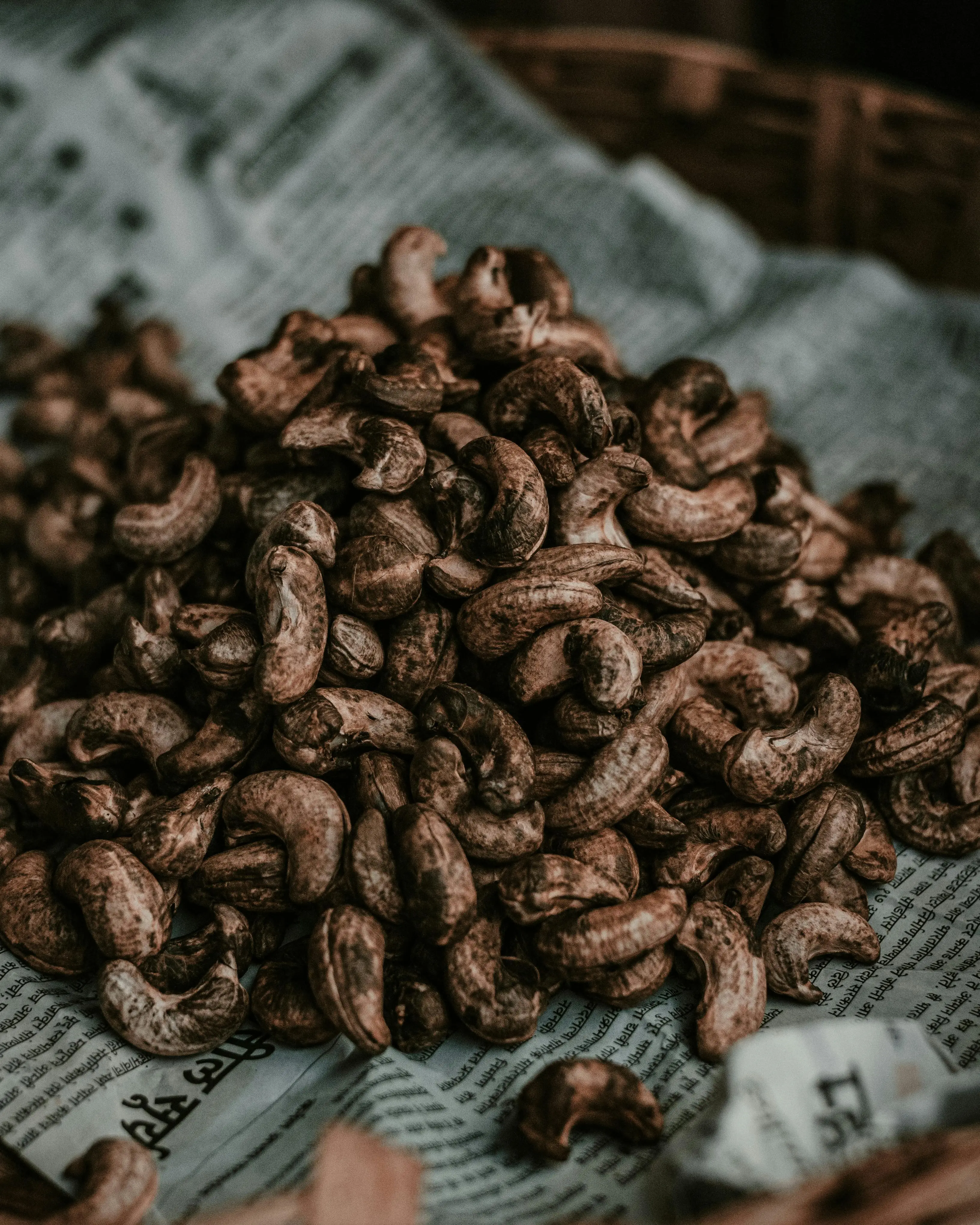 Bukan Sekadar Sampah, Inilah Peranan Strategis Kulit Kacang Mede di Dunia Industri