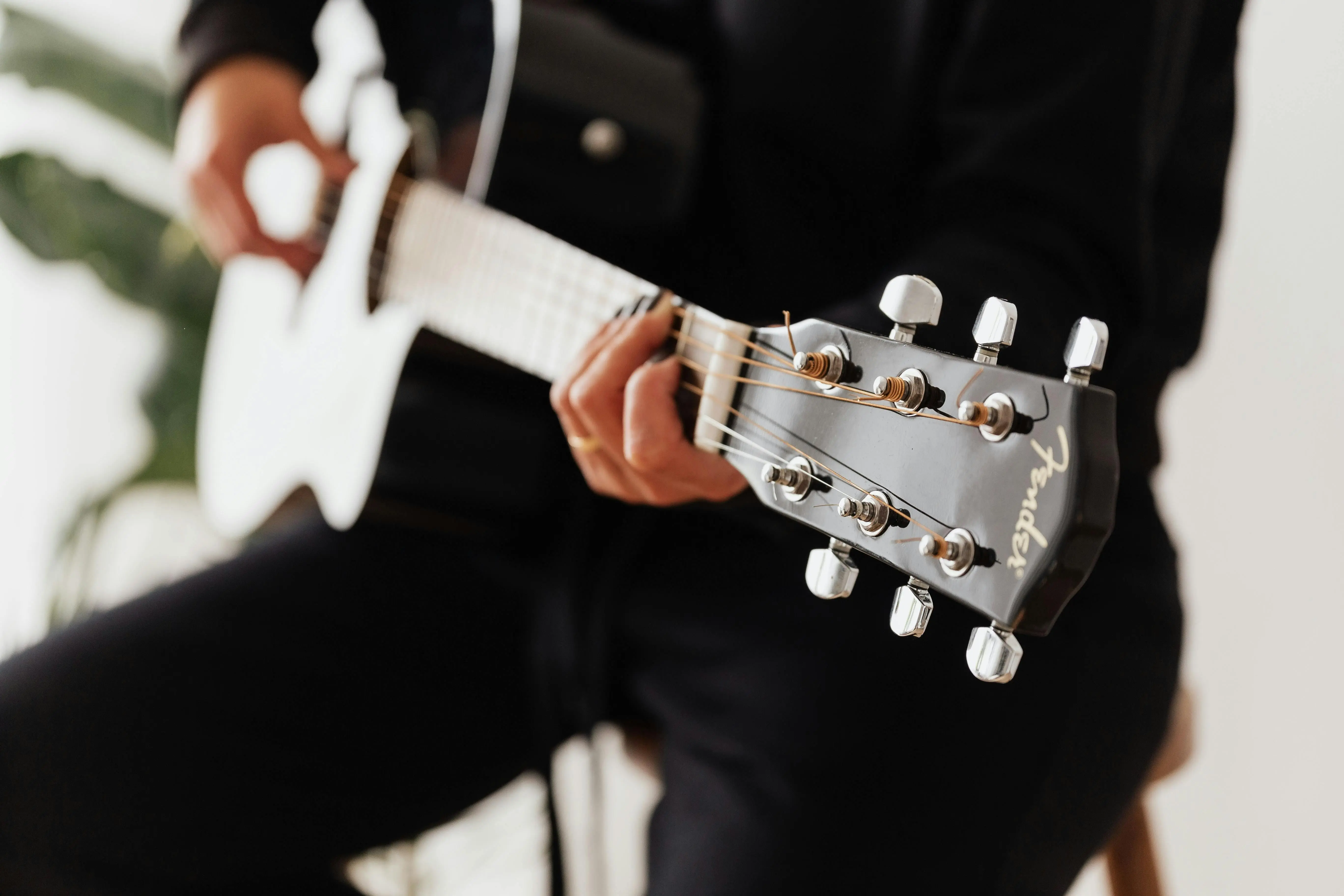 Pentingnya Metronome dalam Latihan Gitar: Fondasi Utama di Balik Permainan yang Presisi
