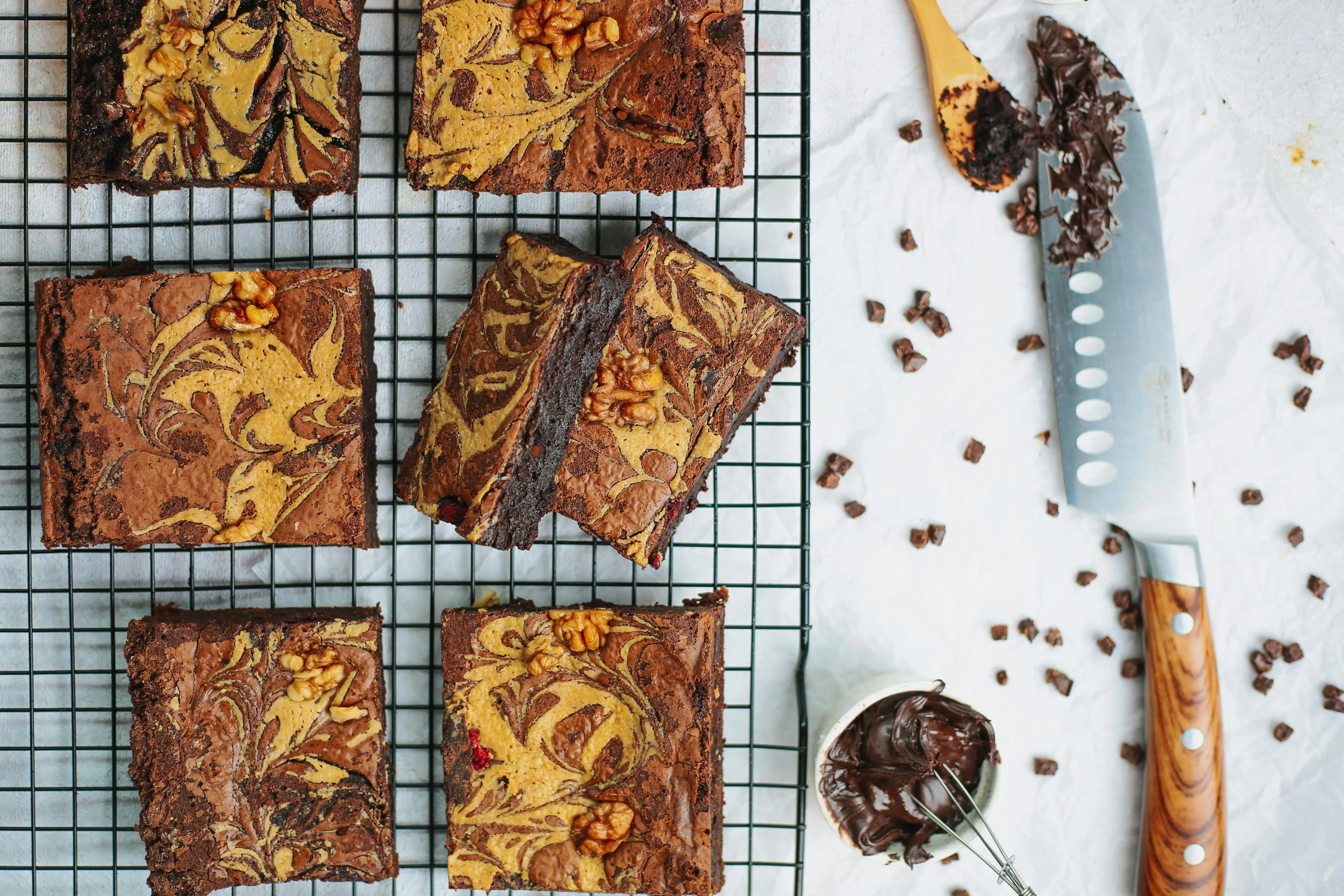 Cara Memotong Brownie Agar Tidak Hancur: Panduan Visual untuk Hasil Profesional