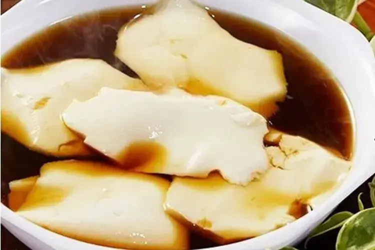 Resep Kembang Tahu Kuah Jahe: Hidangan Penghangat Tubuh yang Selembut Sutra
