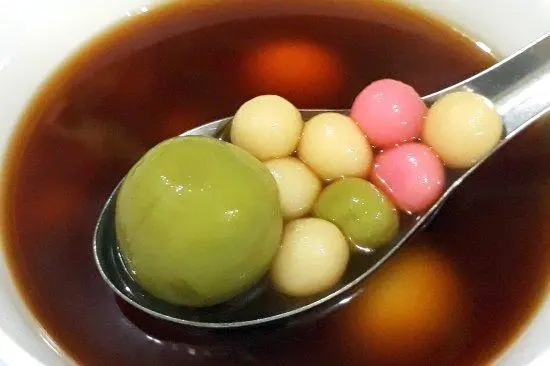 Resep Wedang Ronde Jahe: Minuman Legendaris Penghangat Tubuh Saat Hujan