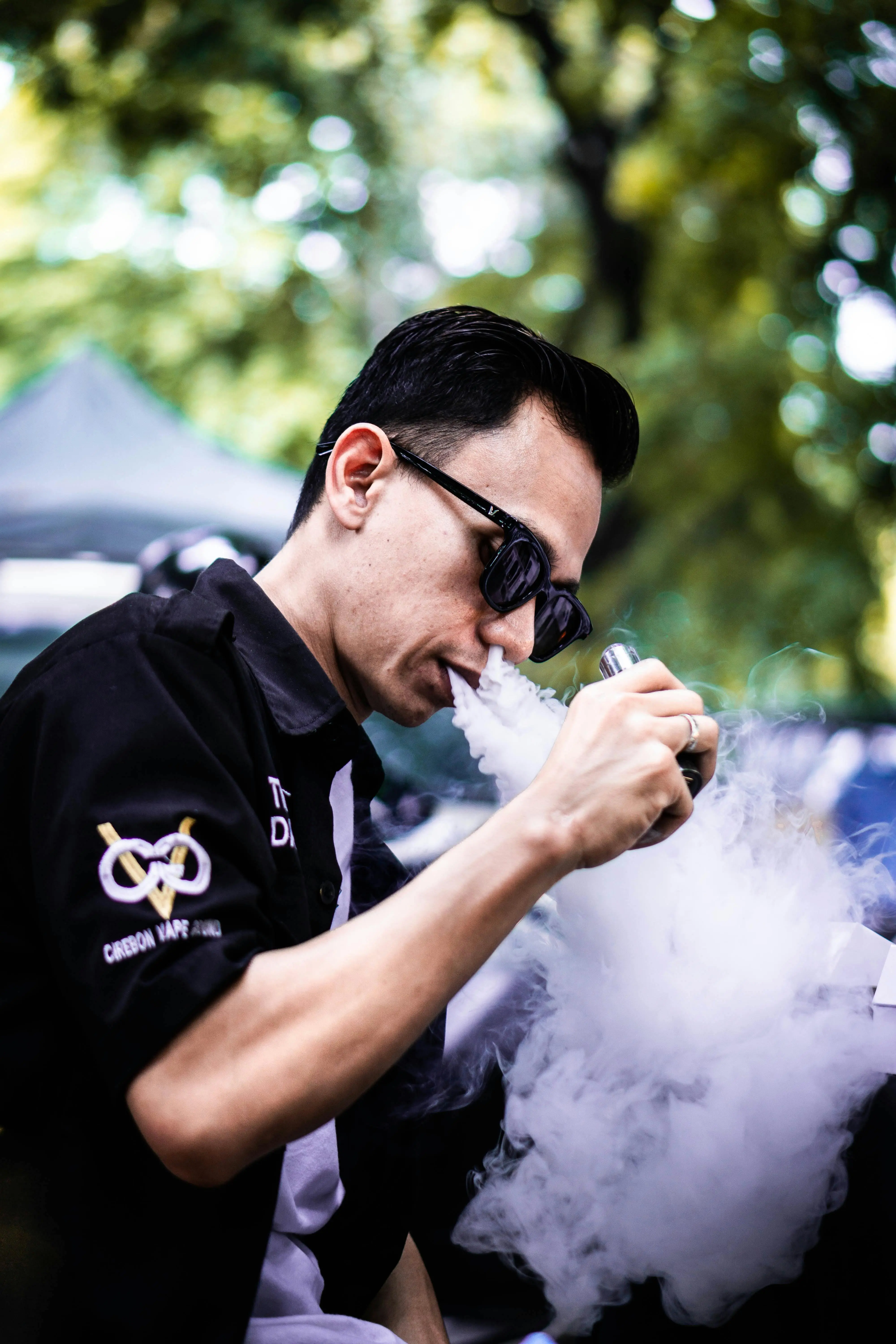 Bahaya Tersembunyi Vaping: Hubungan Erat E-Cigarette dengan Risiko Gangguan Pernapasan Kronis