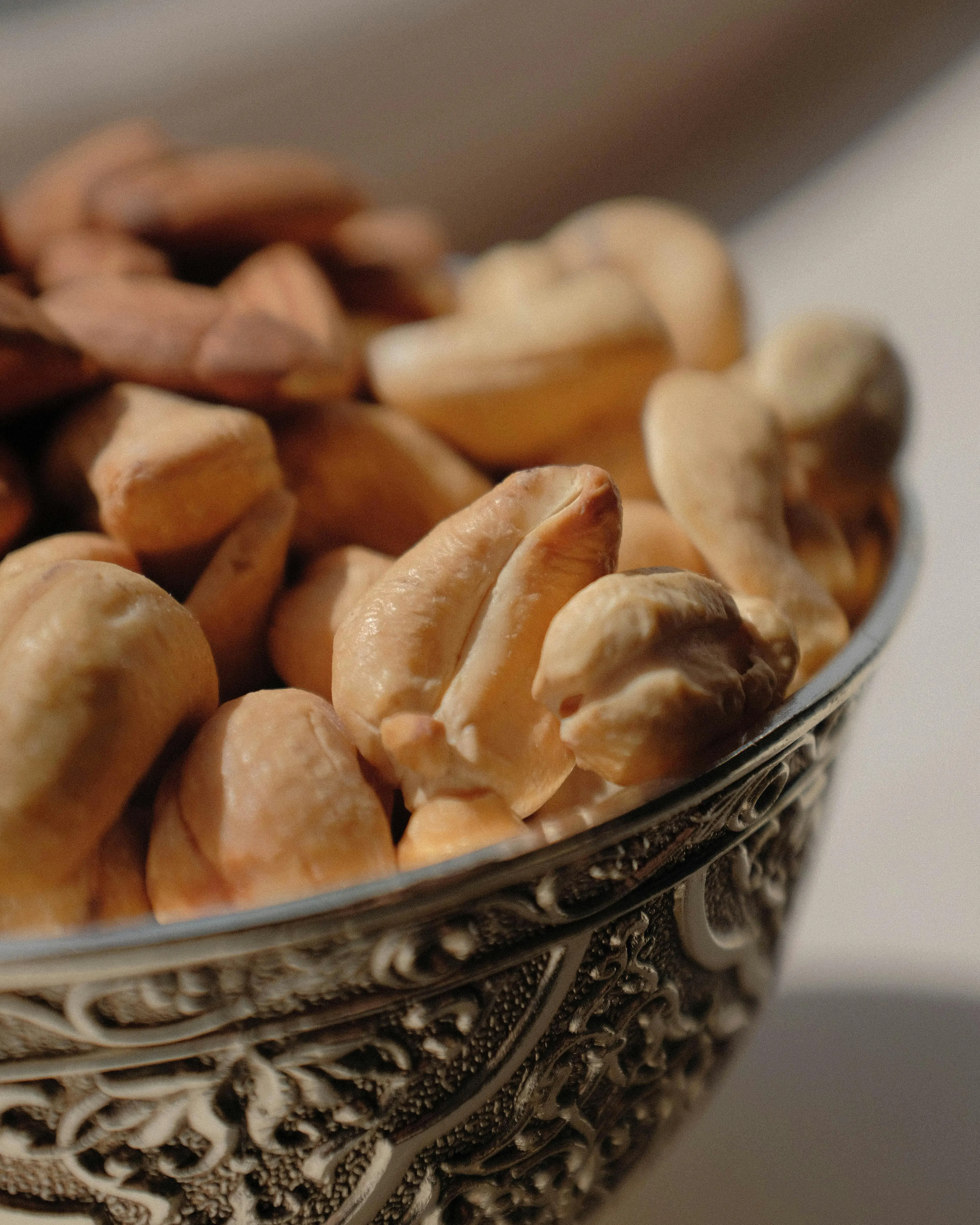 Kacang Mede dan Diet Seimbang: Rahasia Nutrisi di Balik Camilan Gurih