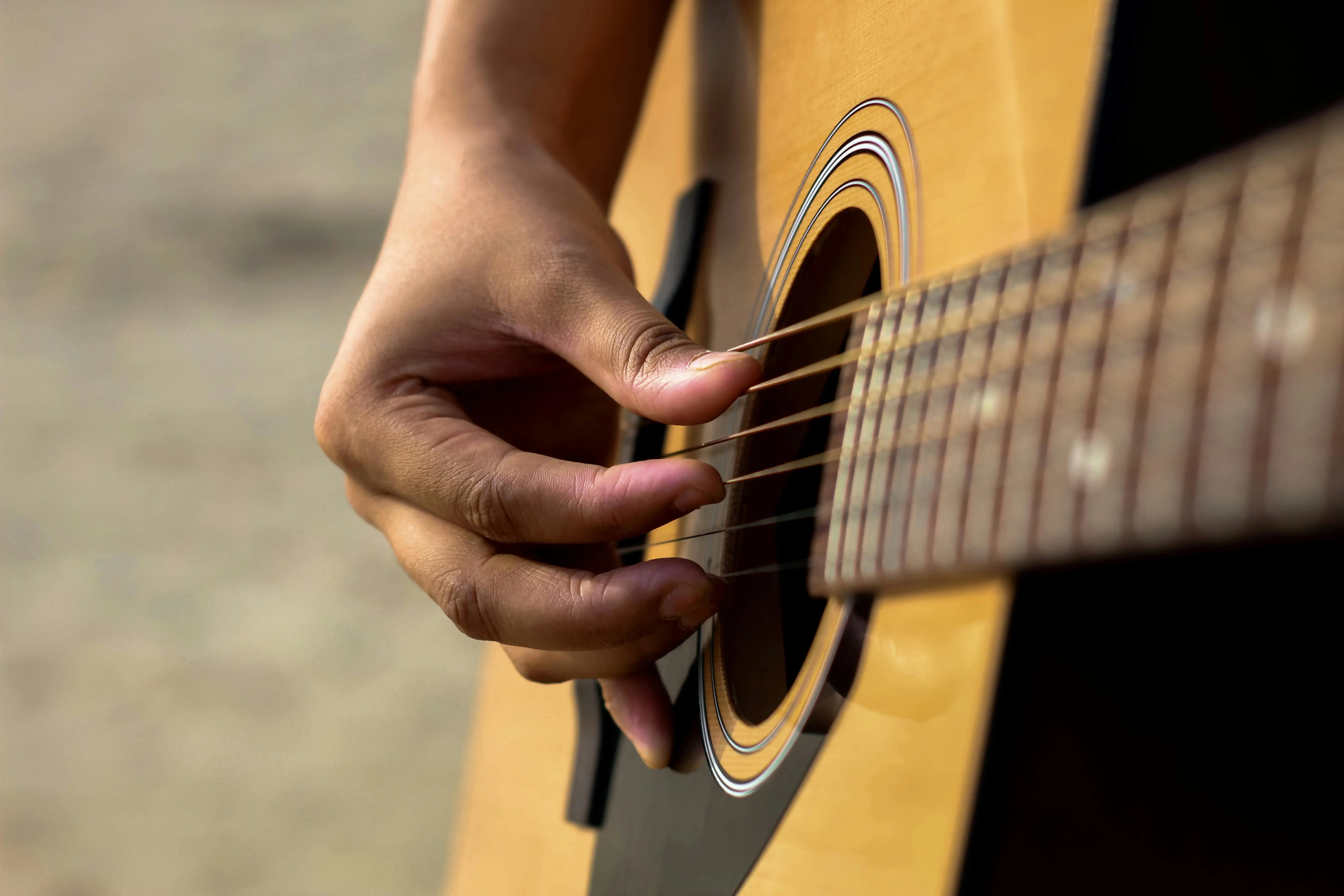 Inilah Kesalahan Umum Saat Belajar Gitar dan Cara Menghindarinya