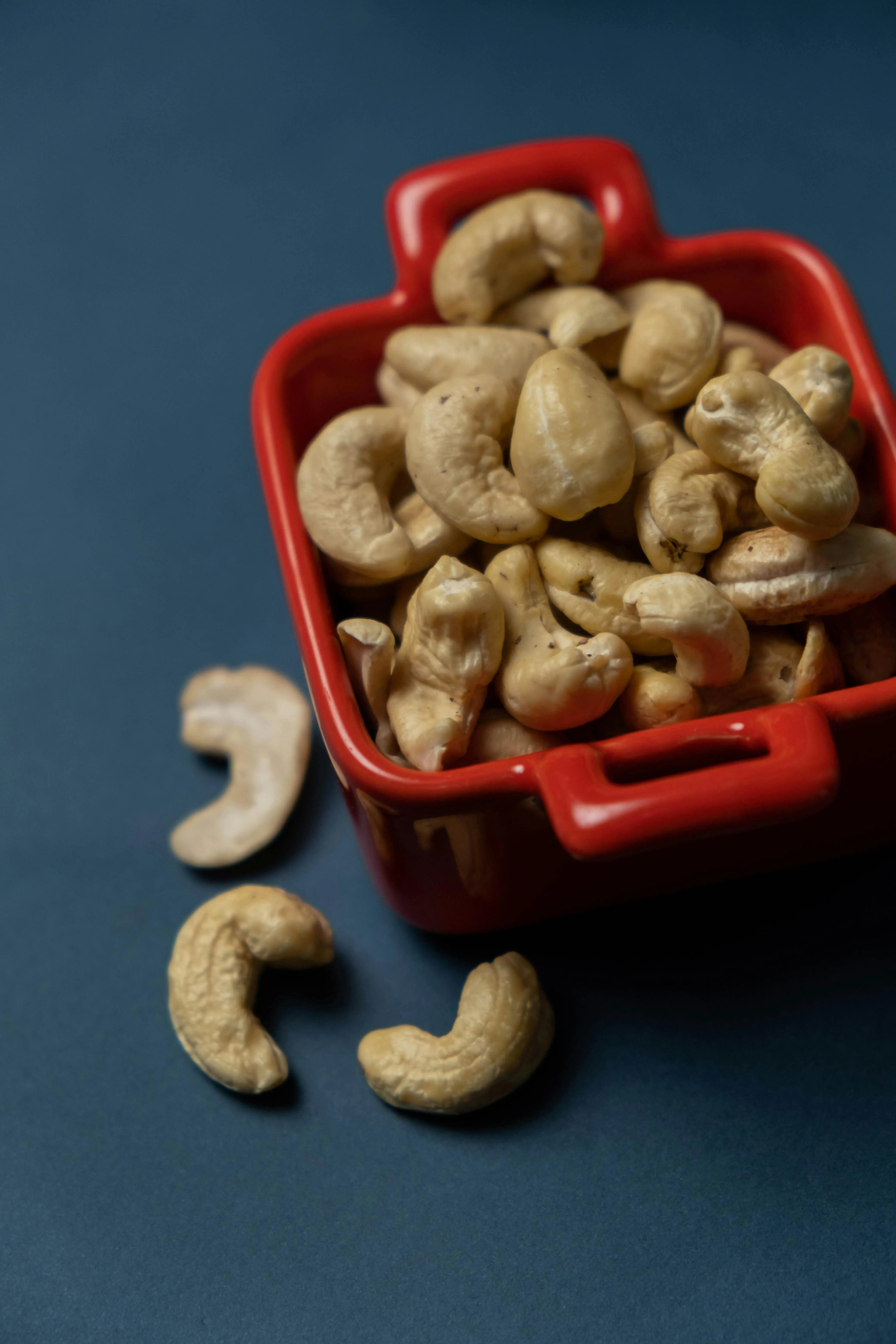 Benarkah Makan Kacang Mede Setiap Hari Aman bagi Kesehatan? Ini Penjelasan Medisnya