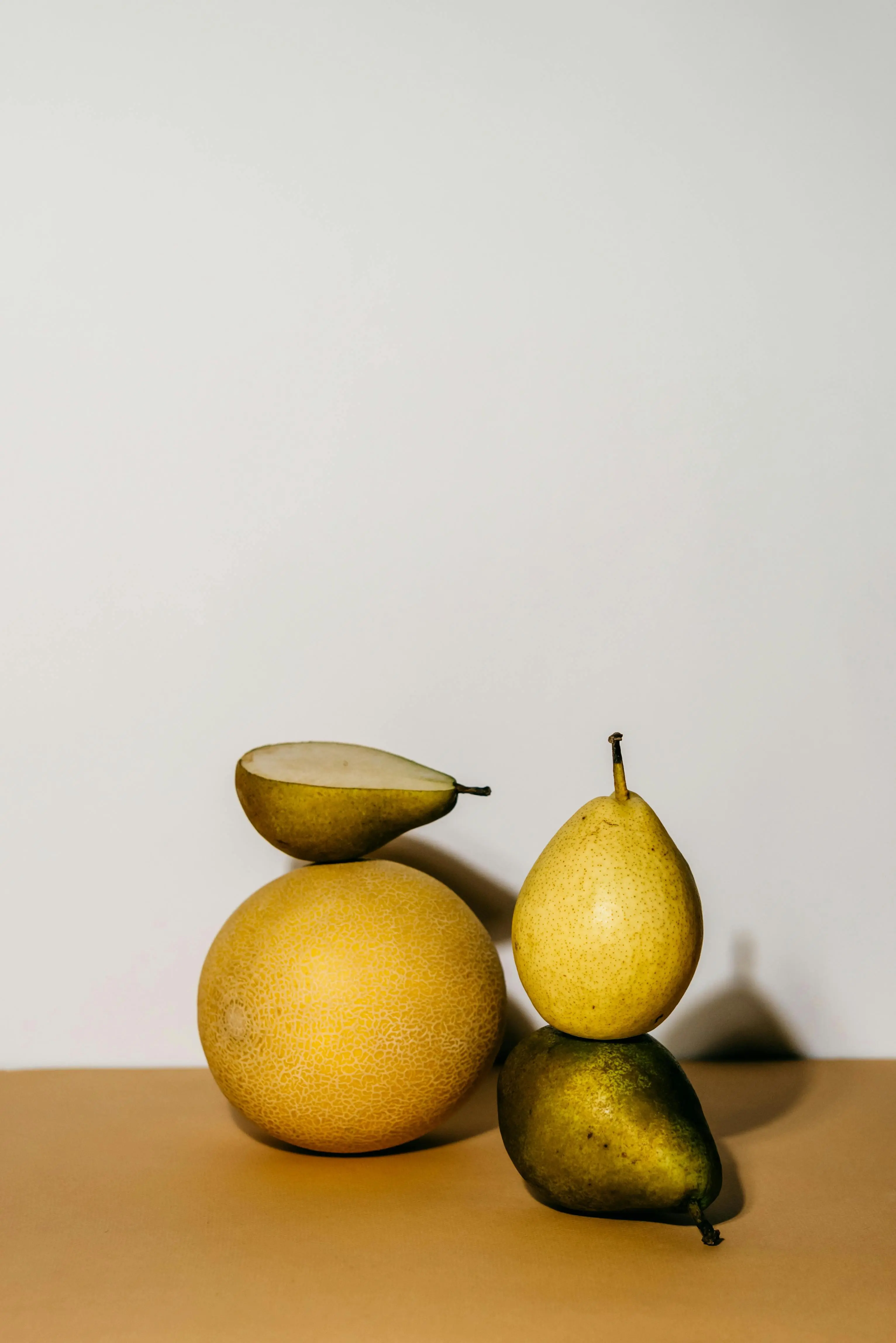 Rahasia Perut Kenyang Lebih Lama: Manfaat Buah Pir Menurut EatingWell