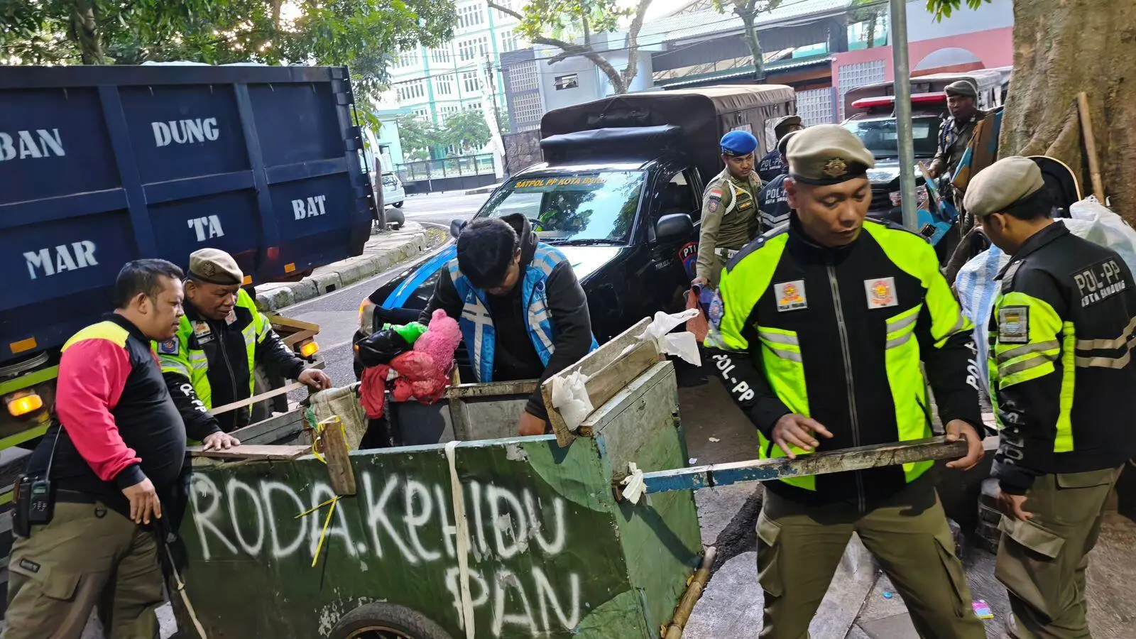 Bandung Beberes! Strategi Wali Kota Farhan Tata 17 Koridor Jalur Wisata di 2026