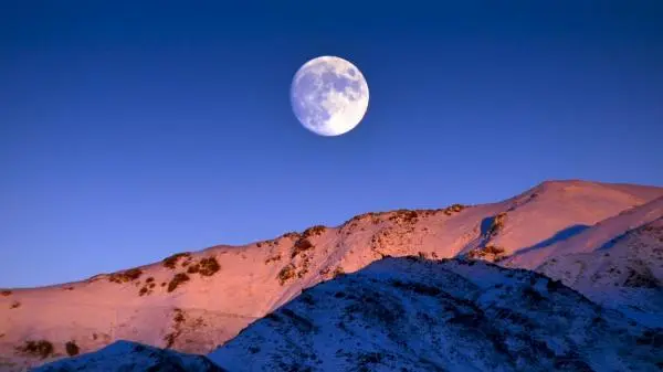 Siap-siap Lihat Snow Moon! Bulan Purnama Terindah yang Muncul Februari Ini