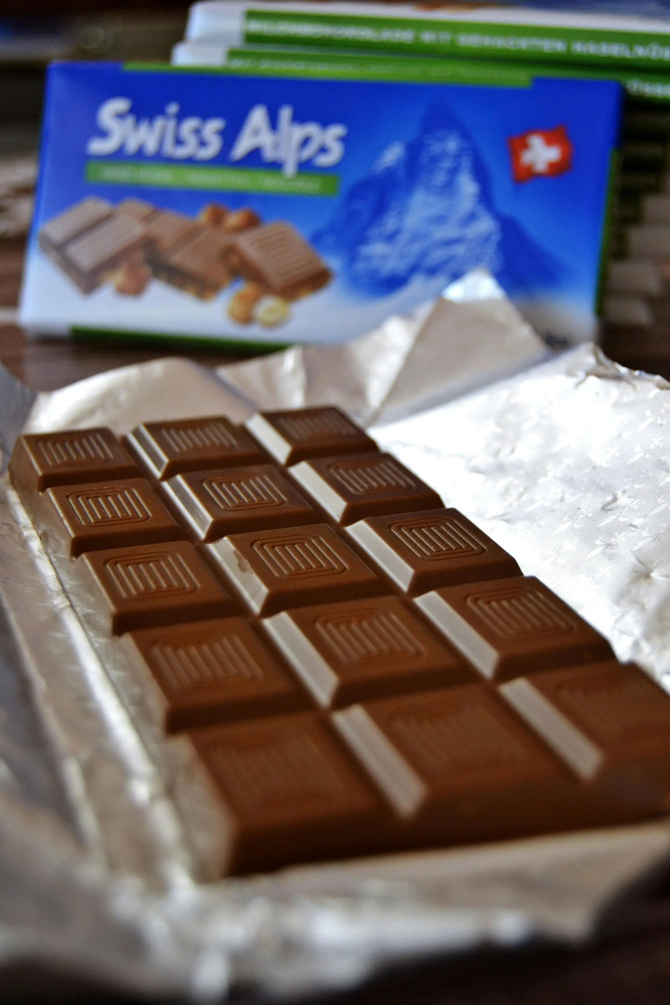 Pengaruh Cokelat Batangan pada Popularitas Brownies Rumahan