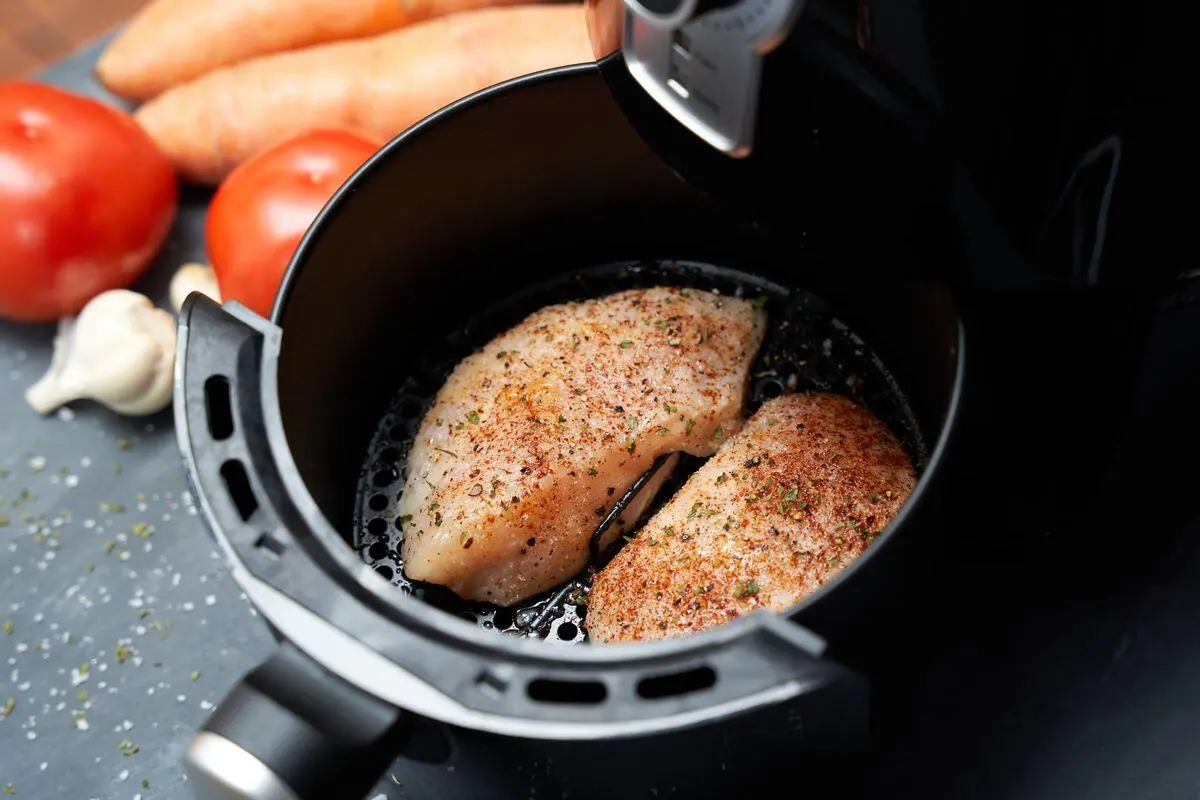 Bosan dengan Gorengan? Coba Masak 5 Menu Sehat Ini Menggunakan Air Fryer