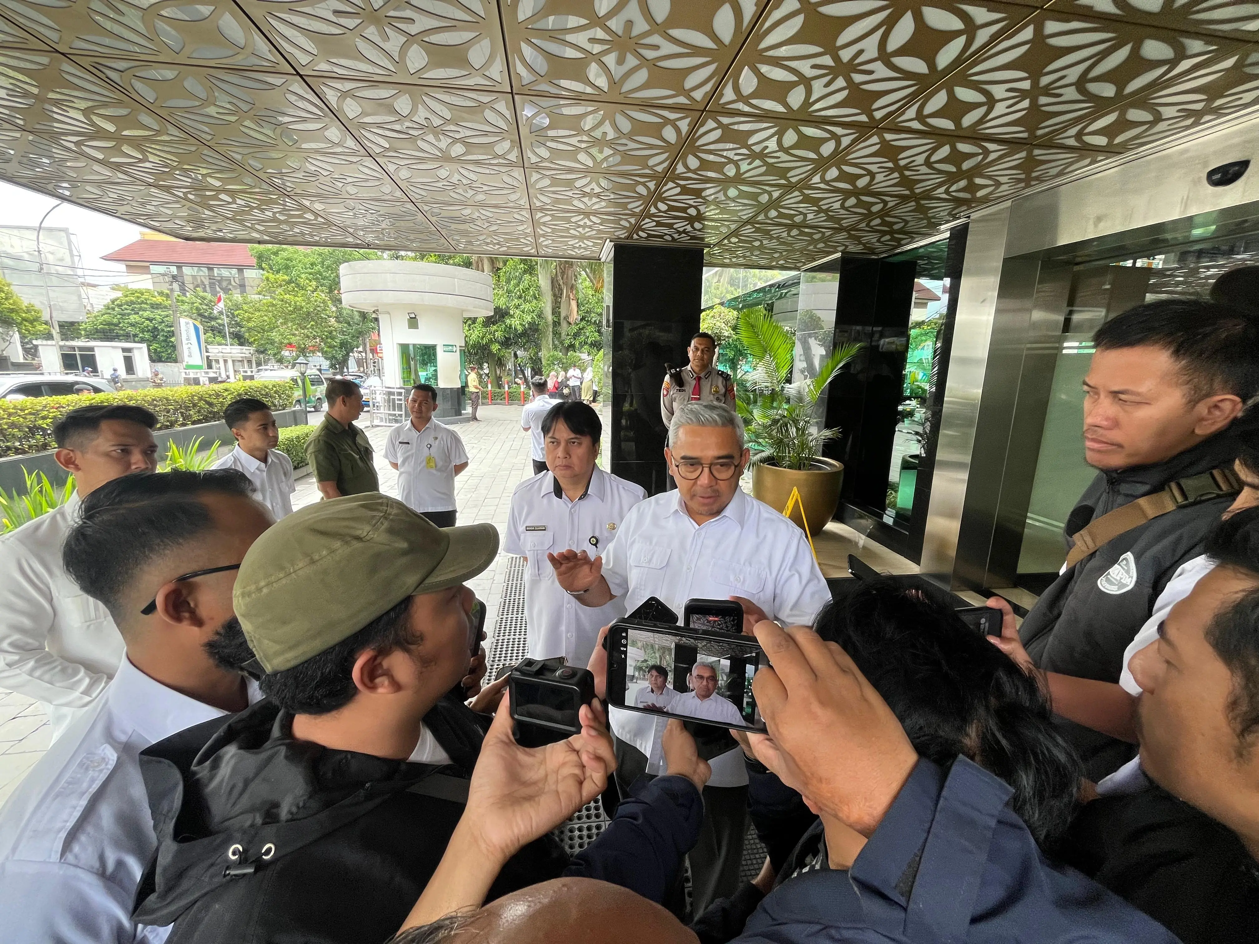 Mengedepankan Perlindungan Anak, Wali Kota Bandung Muhammad Farhan Tangani Kasus Perundungan Secara Hati-hati
