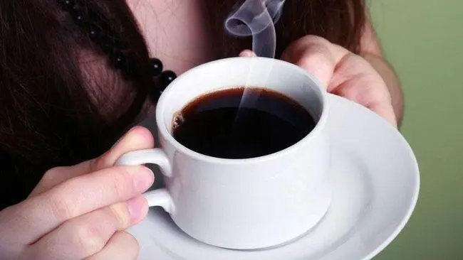 Kenapa Kopi Bisa Menahan Rasa Kantuk? Cara Kerja Adenosine dalam Otak Kita