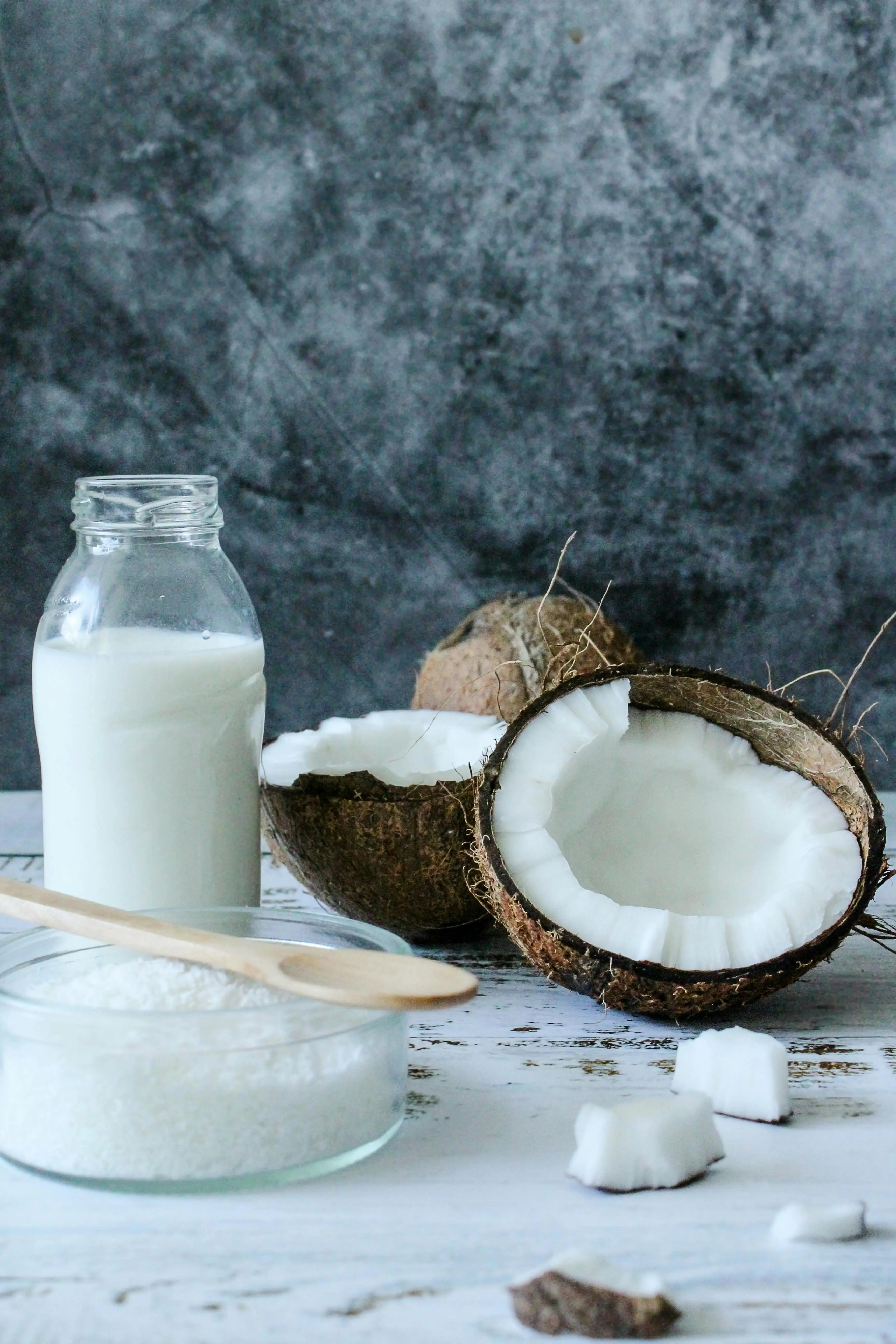 Profil Nutrisi Santan Kelapa: Alternatif Susu yang Kaya Manfaat Menurut Sains