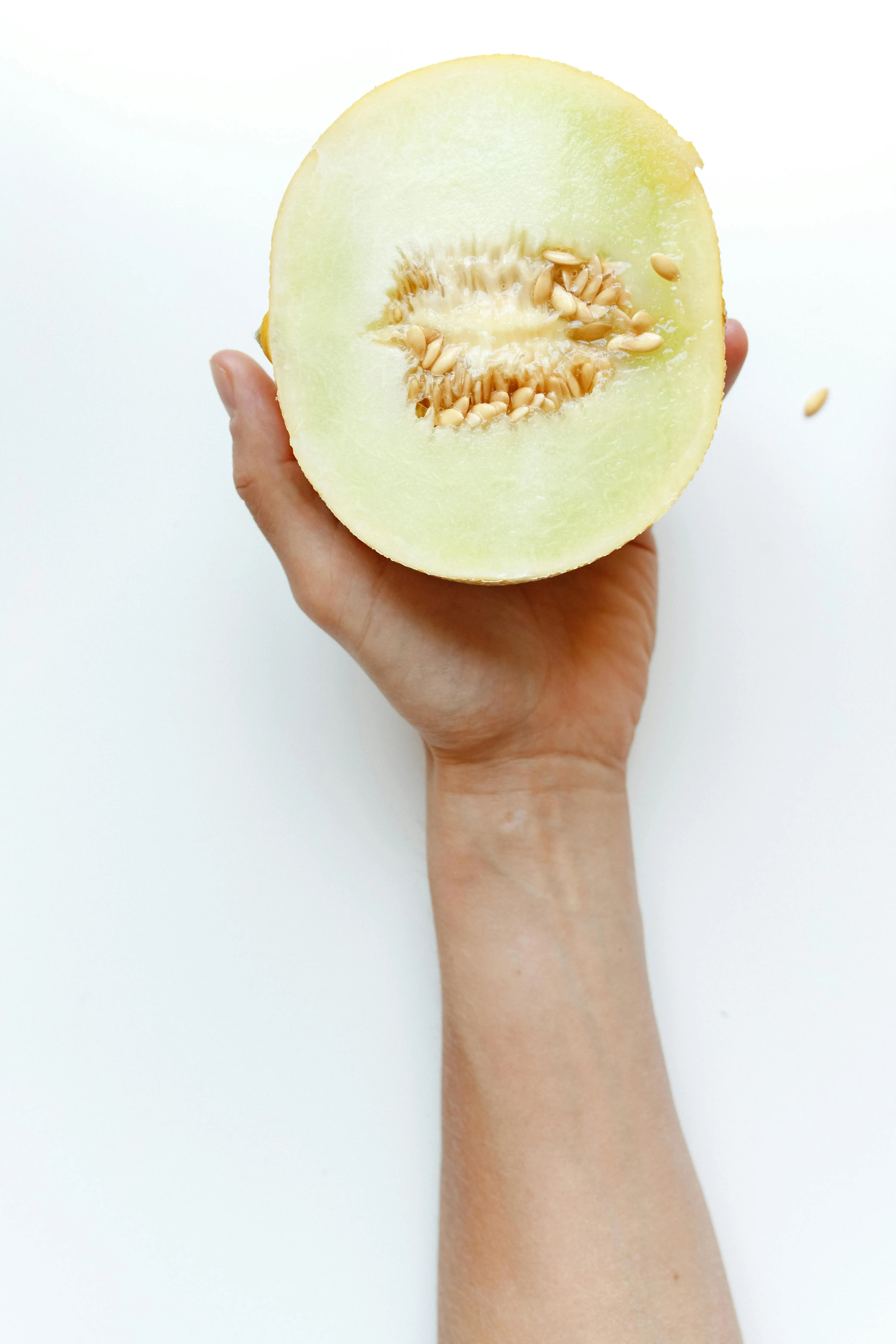 Menilik Sejarah dan Keunggulan Melon: Alasan Mengapa Buah Ini Tak Pernah Kehilangan Penggemar