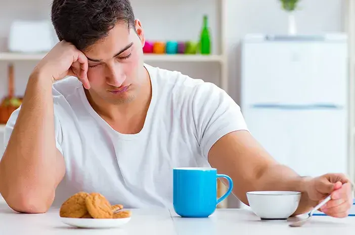 Sering Ngantuk Habis Makan Siang? Bisa Jadi Kamu Kena Sugar Crash!