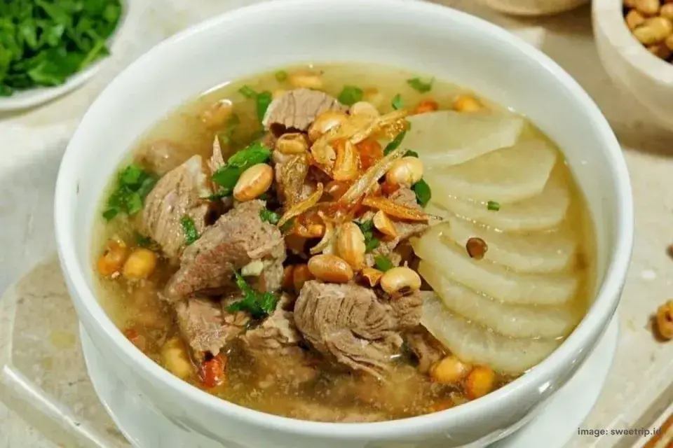 Musim Hujan Datang, Ini Daftar 5 Makanan Berkuah Paling Diburu di Bandung Saat Cuaca Dingin