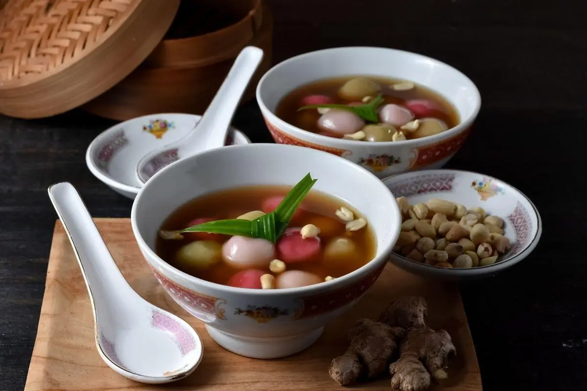 Resep Wedang Ronde Jahe Merah: Rahasia Tubuh Tetap Hangat di Musim Hujan