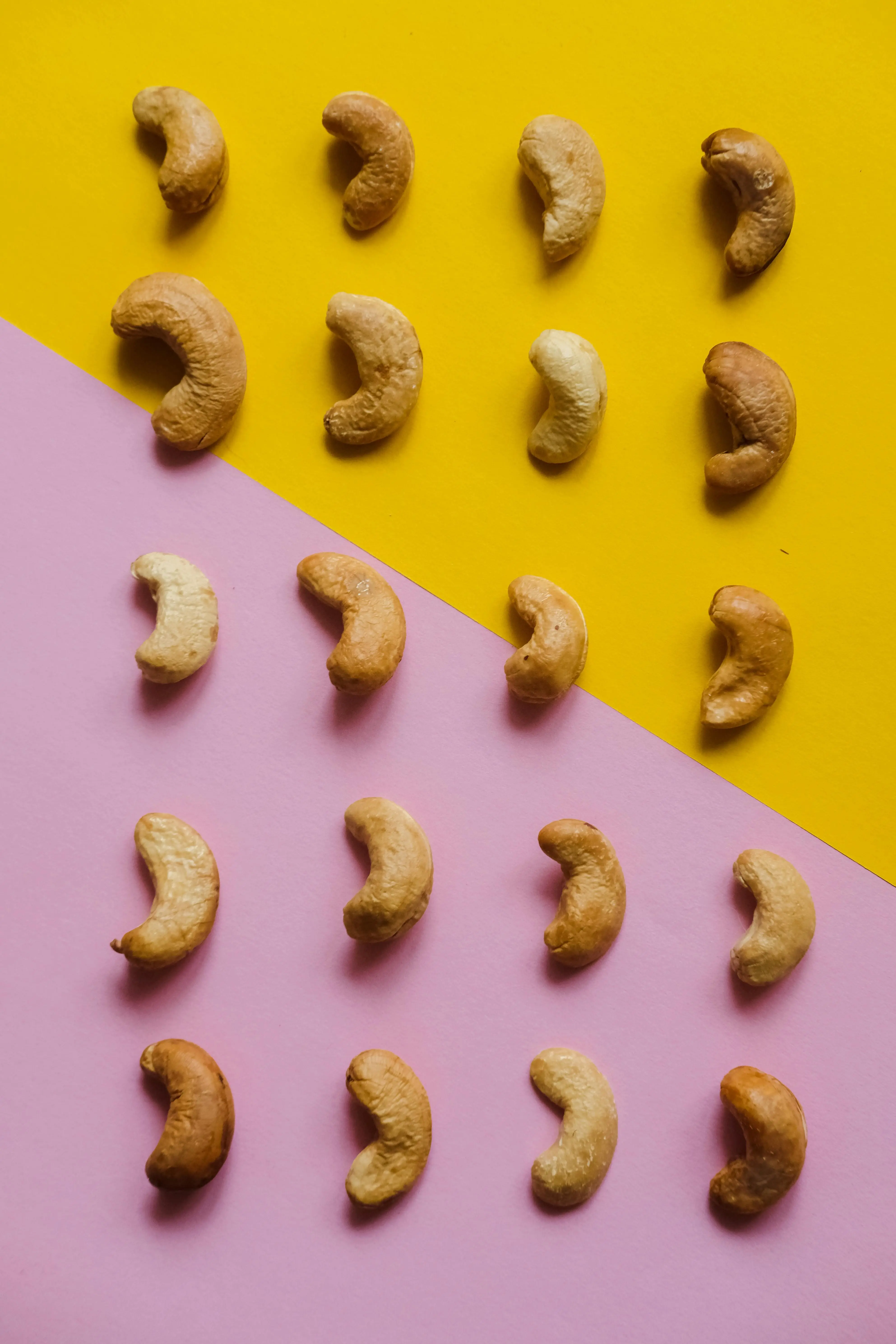 Jangan Salah Pilih! Ini Perbedaan Nutrisi Kacang Mede Mentah dan Panggang