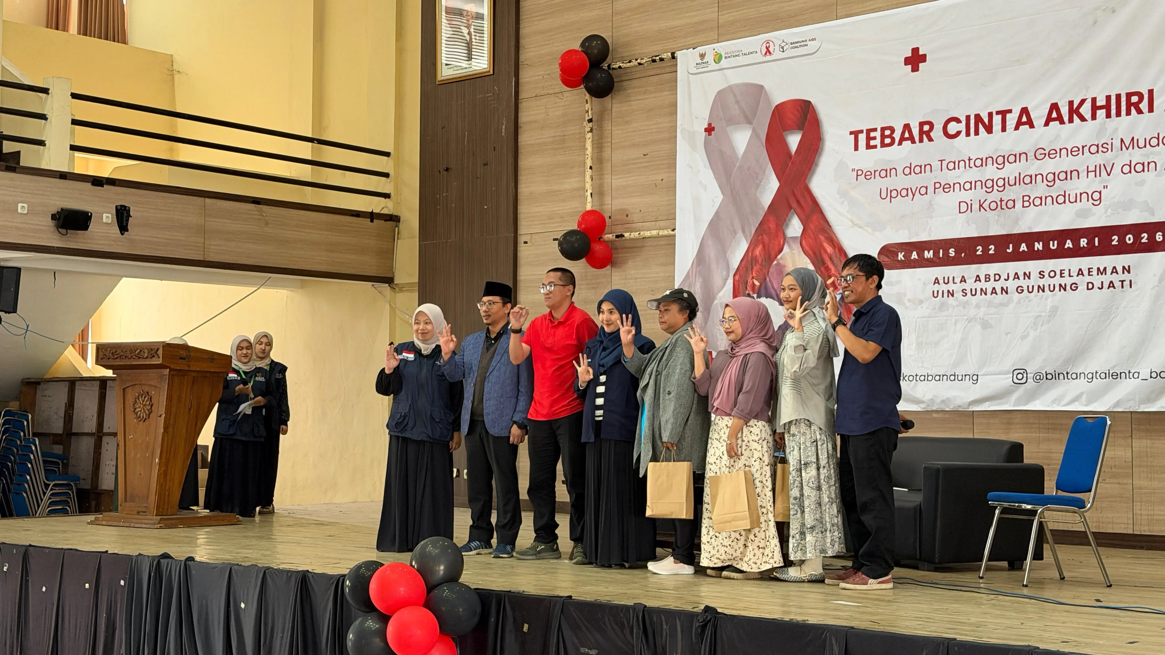 Mahasiswa Bandung Jadi Garda Terdepan Penanggulangan HIV/AIDS Melalui Program 'Tebar Cinta'