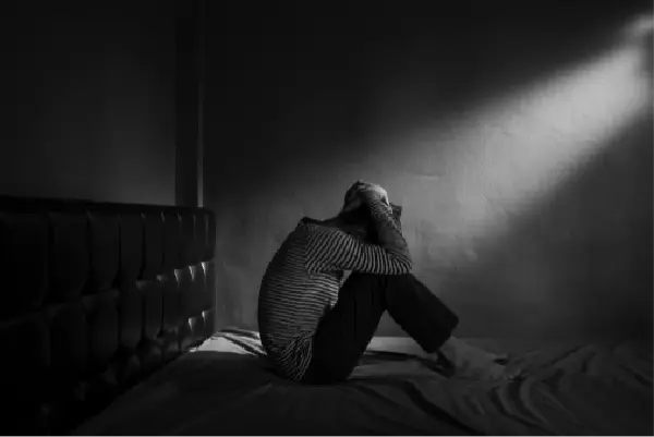 Terjebak Pikiran Sendiri? Mengapa Overthinking Sering Muncul di Malam Hari
