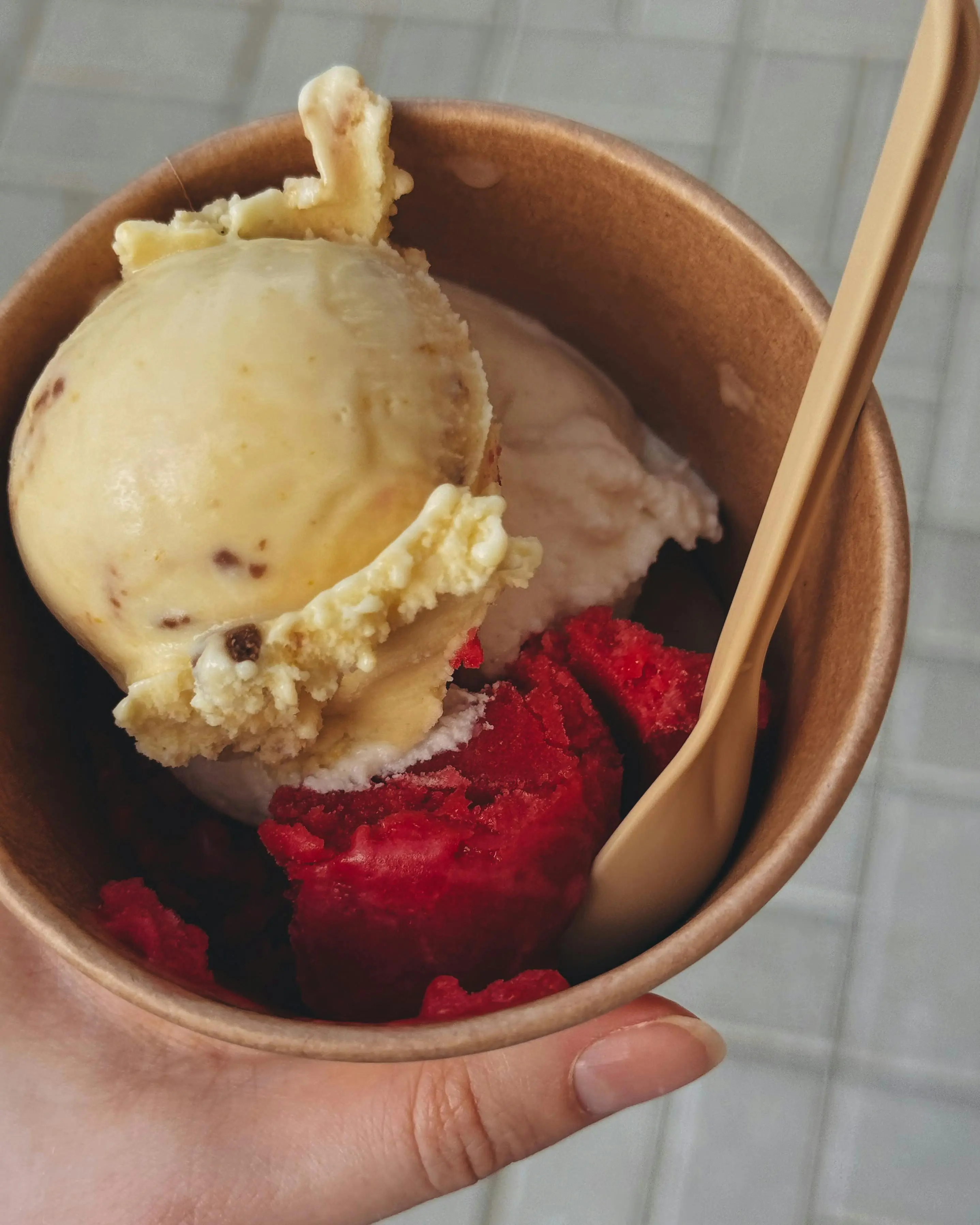 Revolusi Es Krim Nabati: Mengungkap Alasan Mengapa Susu Oat dan Almond Kian Populer