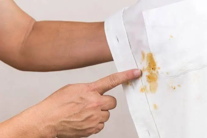 Baju Putih Seperti Baru Lagi! Rahasia Hilangkan Noda Kuning Hanya dengan Bahan Dapur