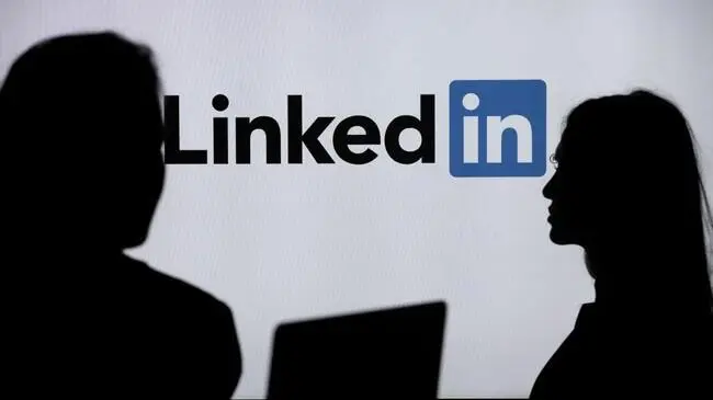 Siap Kerja Sebelum Lulus? Ini Alasan Mahasiswa Tingkat Akhir Wajib Punya LinkedIn yang Menarik