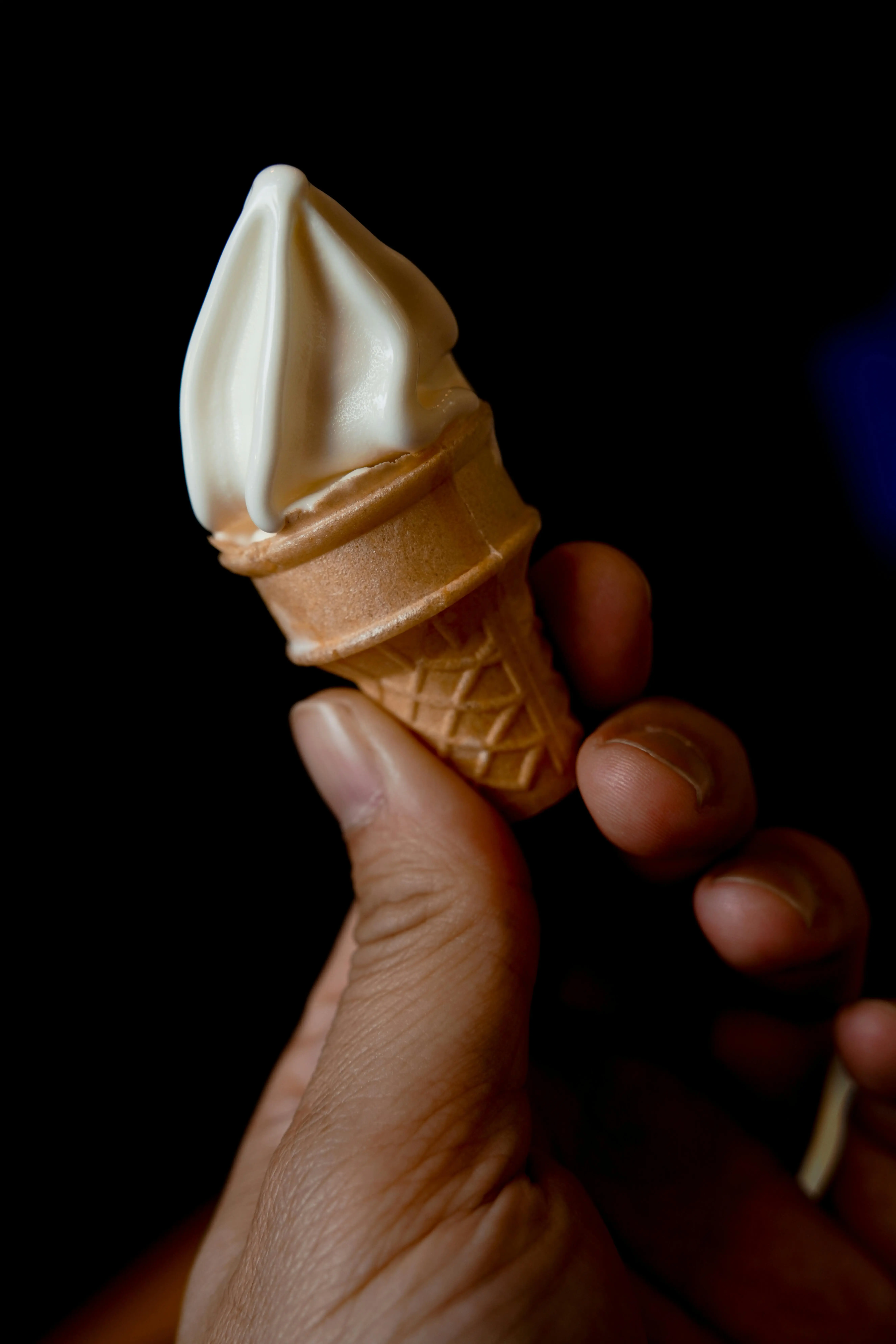 Evolusi Rasa: Bagaimana Teknologi Pendingin Mengubah Es Krim dari Hidangan Mewah Menjadi Kegemaran Global