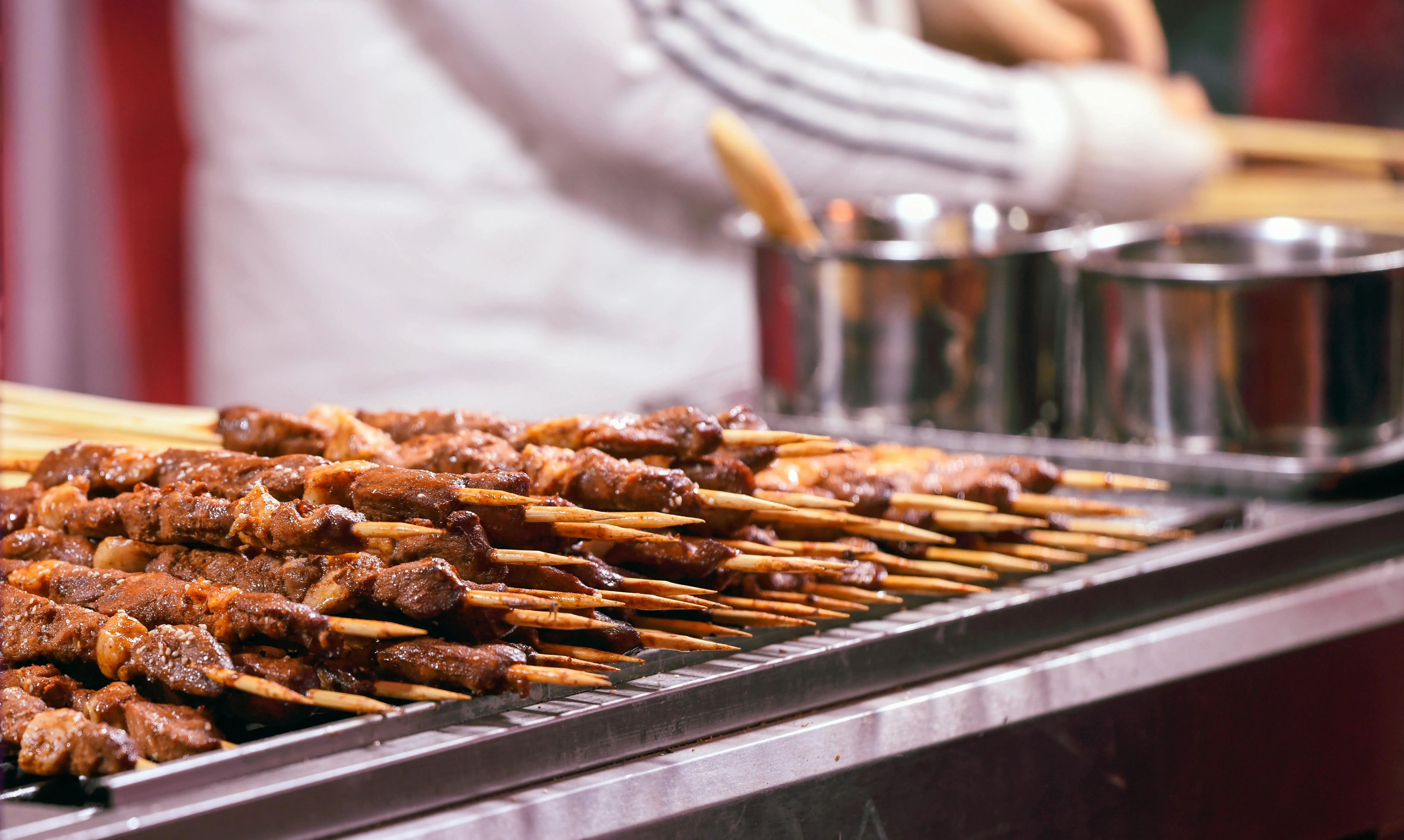 Rahasia Kelezatan Sate dalam Acara Besar: Lebih dari Sekadar Kuliner Tradisional