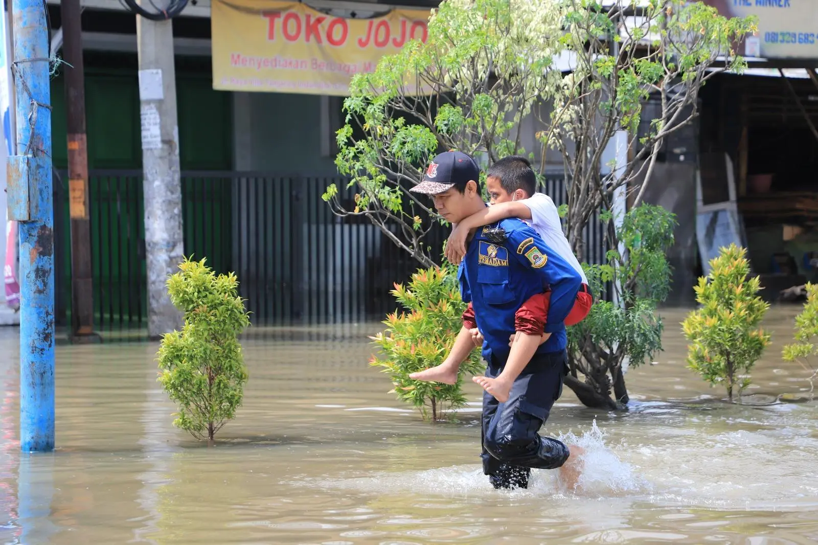 Panduan Darurat: 6 Hal Penting yang Harus Dilakukan Saat Air Banjir Mulai Masuk ke Dalam Rumah