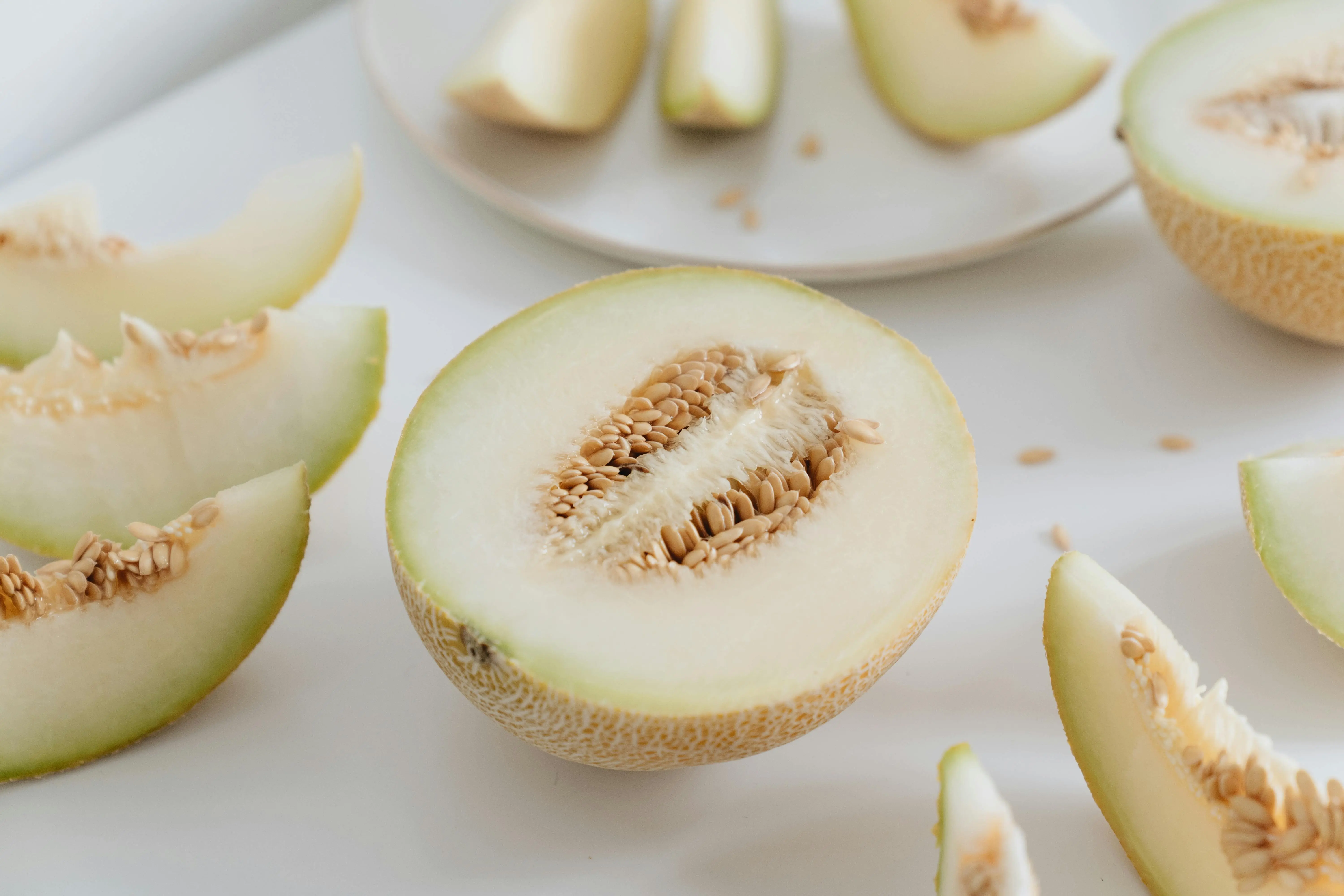 Mengenal Melon Honeydew: Buah Manis Rendah Kalori dengan Segudang Nutrisi