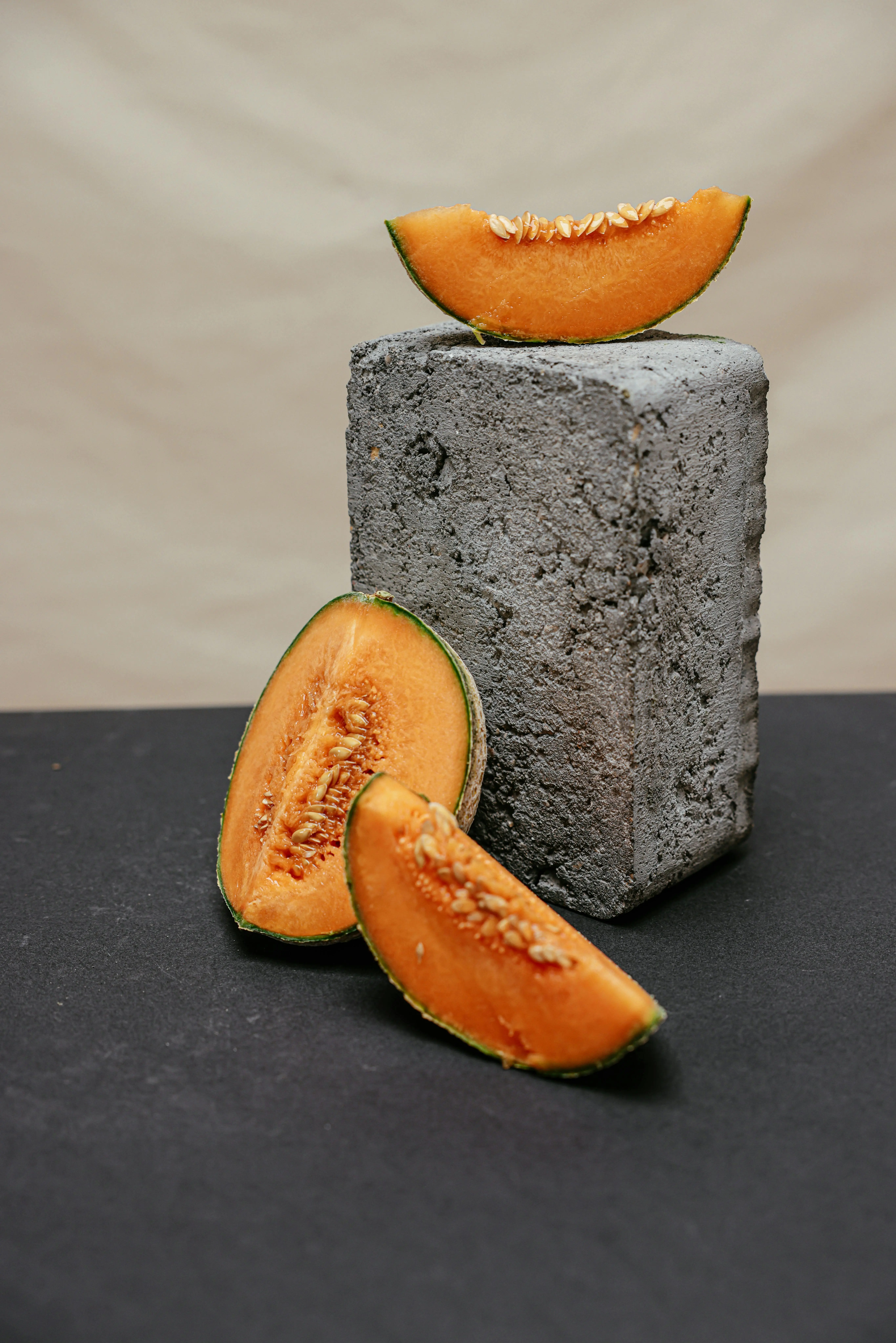 Melon Cantaloupe: Menelusuri Asal-usul dan Segudang Manfaatnya bagi Kesehatan