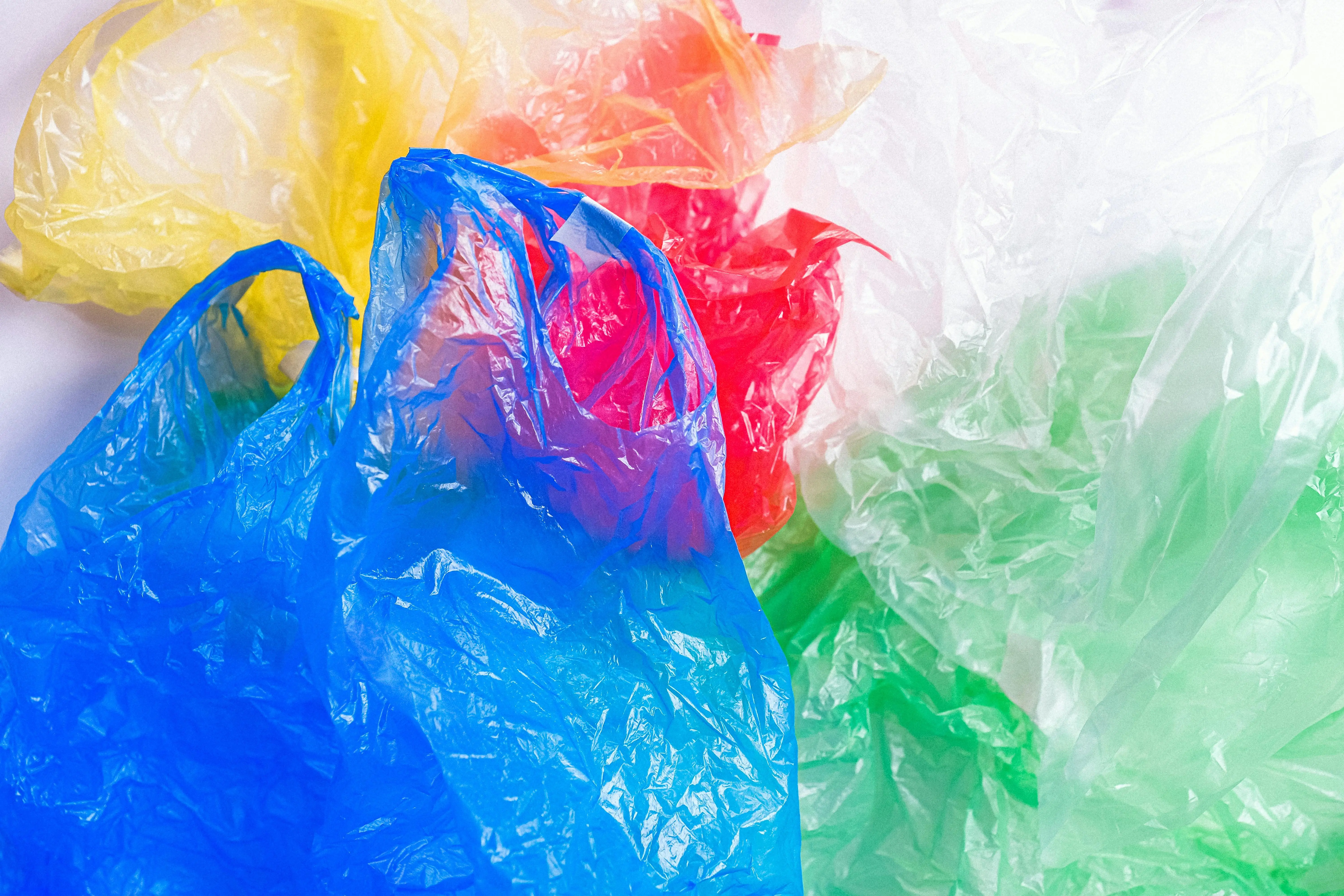 Benarkah Plastik Berbahan Jagung Bisa Terurai Sempurna? Simak Penjelasan Ilmiahnya di Sini