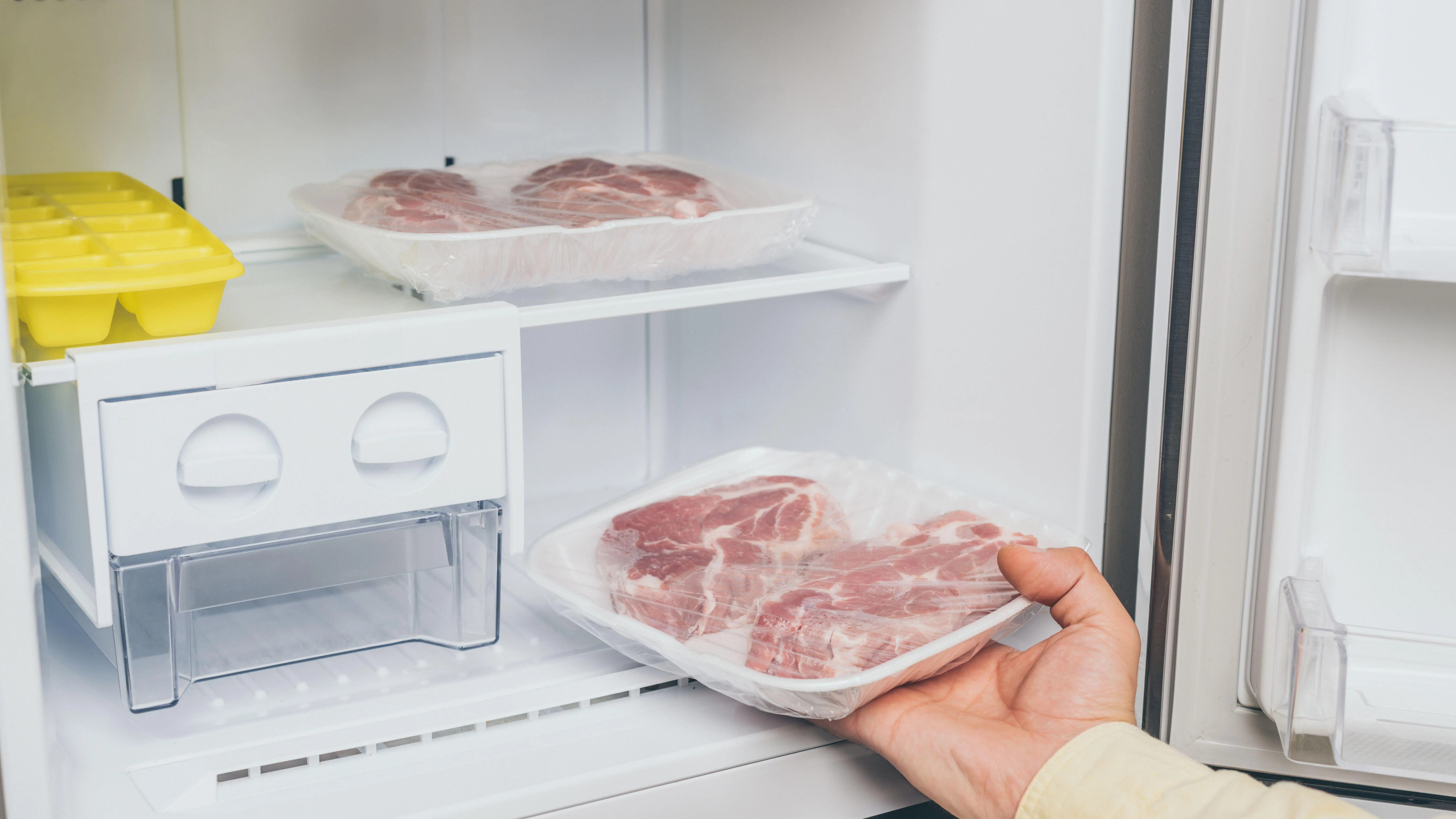 5 Tips Menyimpan Daging Sapi, Ayam, dan Ikan agar Tetap Segar