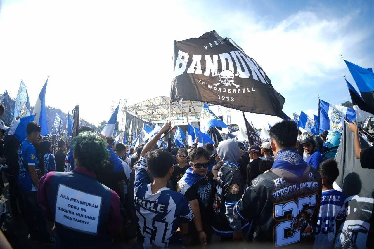 Persib Tekuk Persija 1-0: Maung Bandung Puncaki Klasemen, Walkot Farhan Imbau Bobotoh Tertib