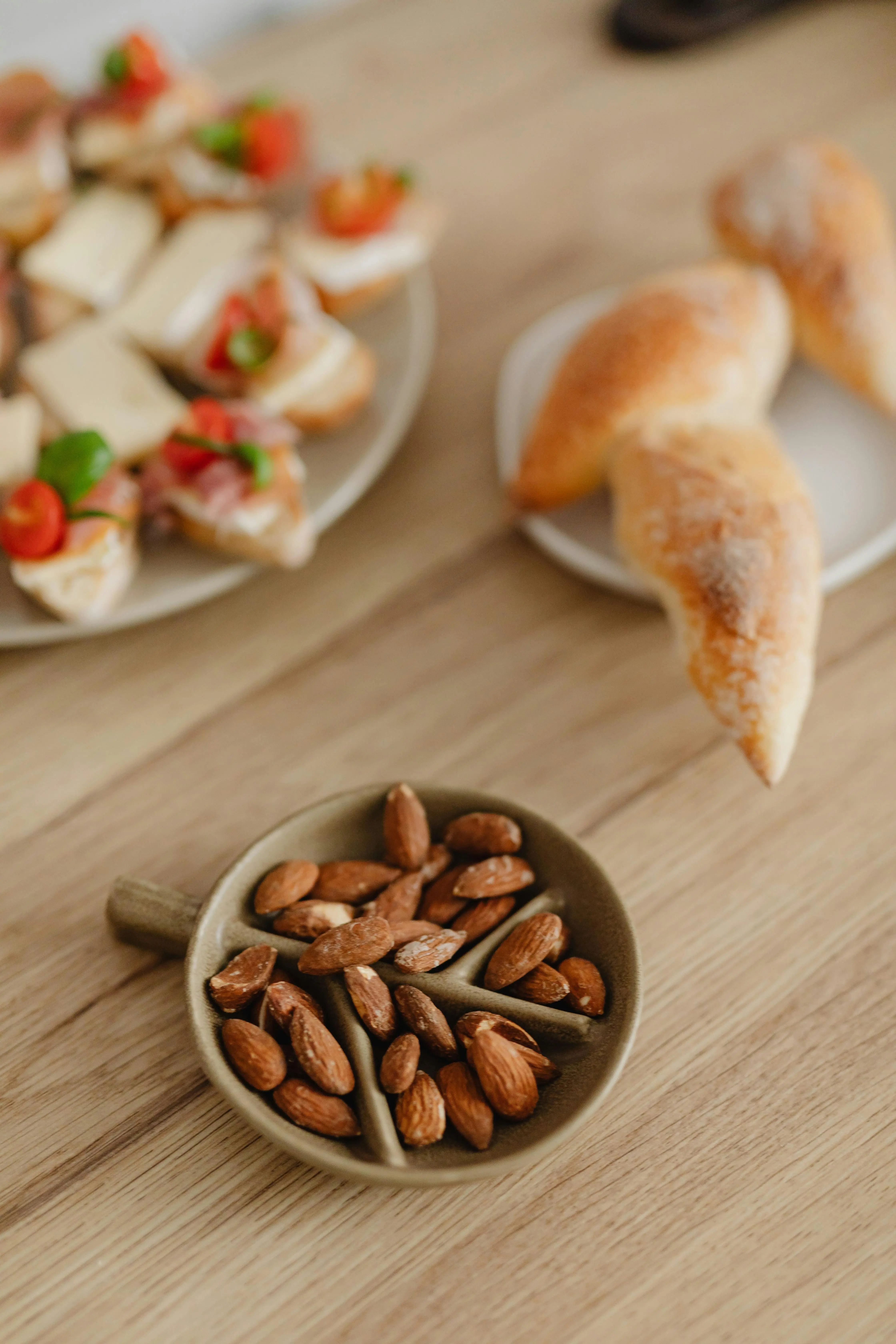 Rahasia Sarapan Berenergi: Mengapa Kacang Almond Adalah Superfood Sejati untuk Pagi Anda