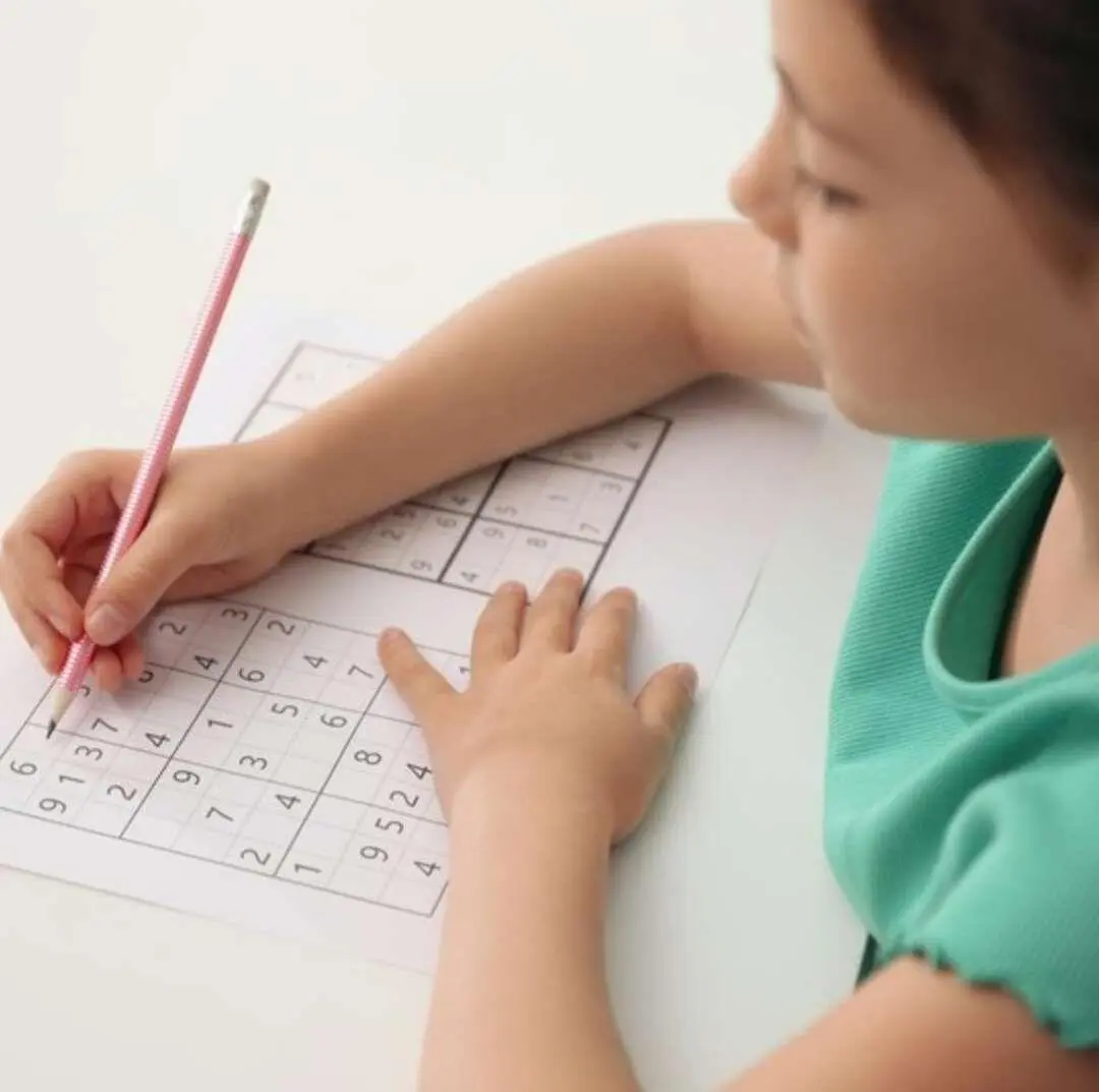 Manfaat Sudoku yang Jarang Diketahui untuk Perkembangan Otak Anak