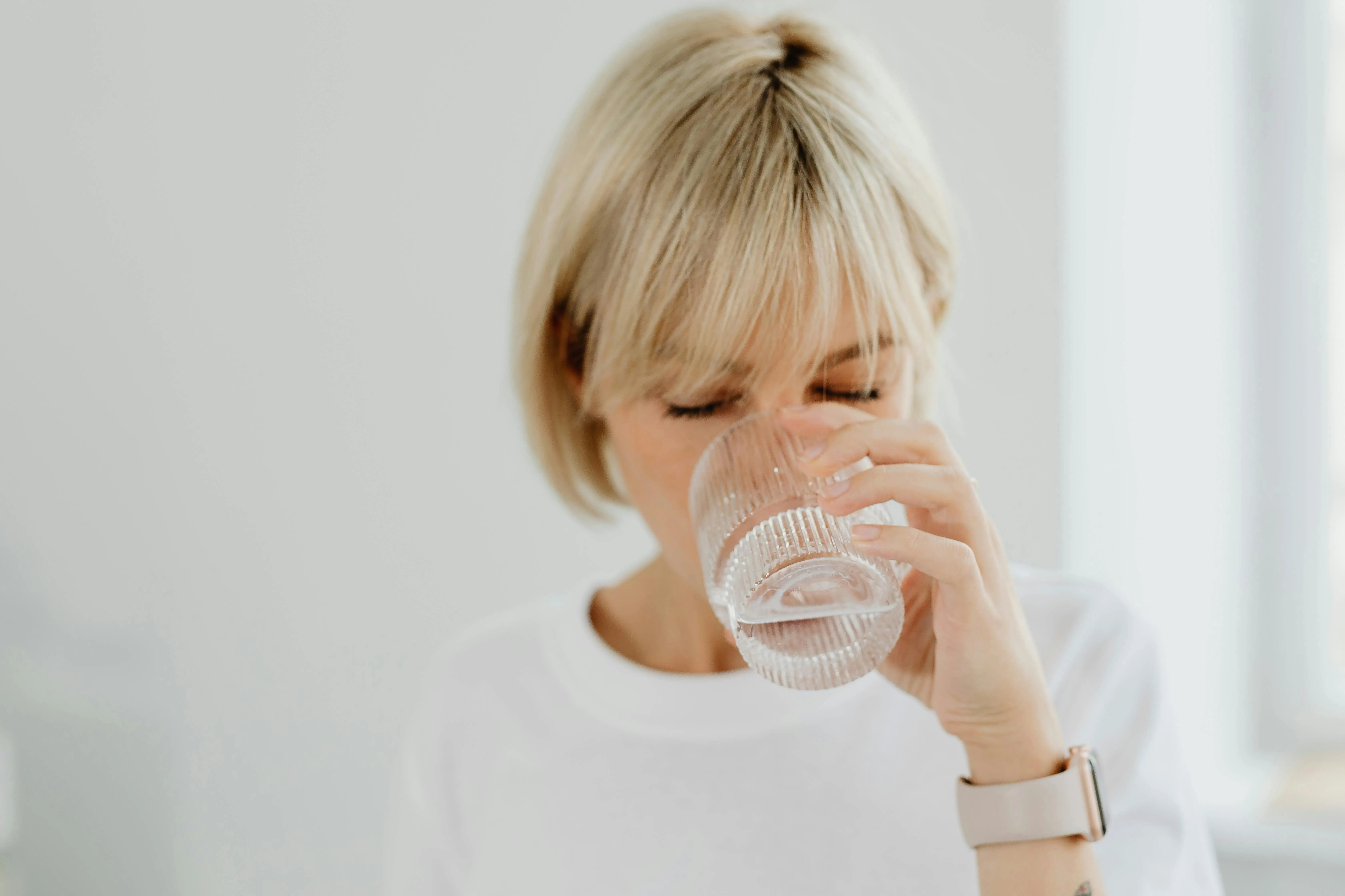 Sering Dituduh Bikin Gemuk, Ternyata Ini Manfaat Minum Air Dingin yang Jarang Diketahui