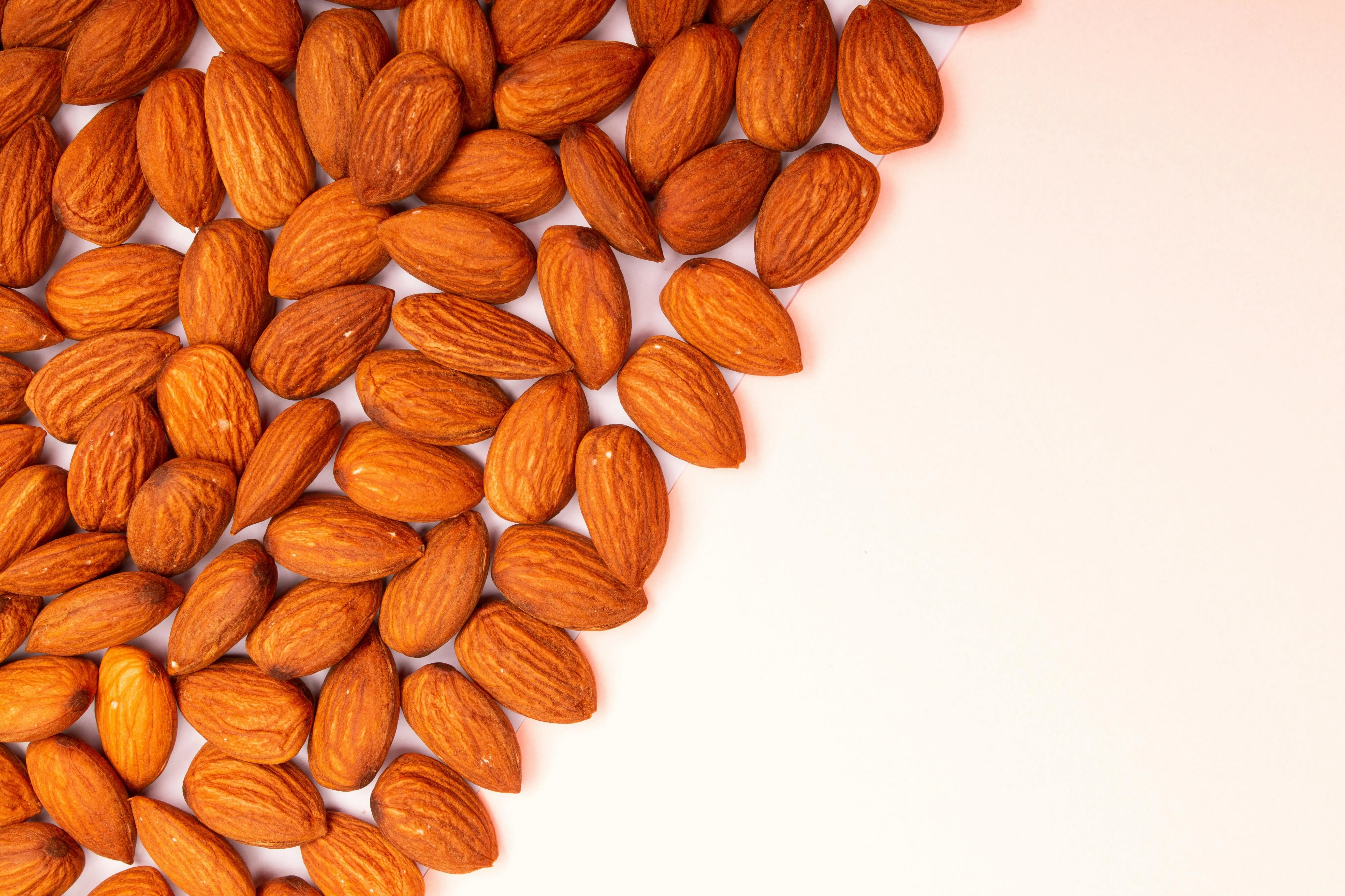 Bukan Sekadar Camilan, Ini Alasan Almond Jadi Bintang Utama dalam Pola Makan Sehat